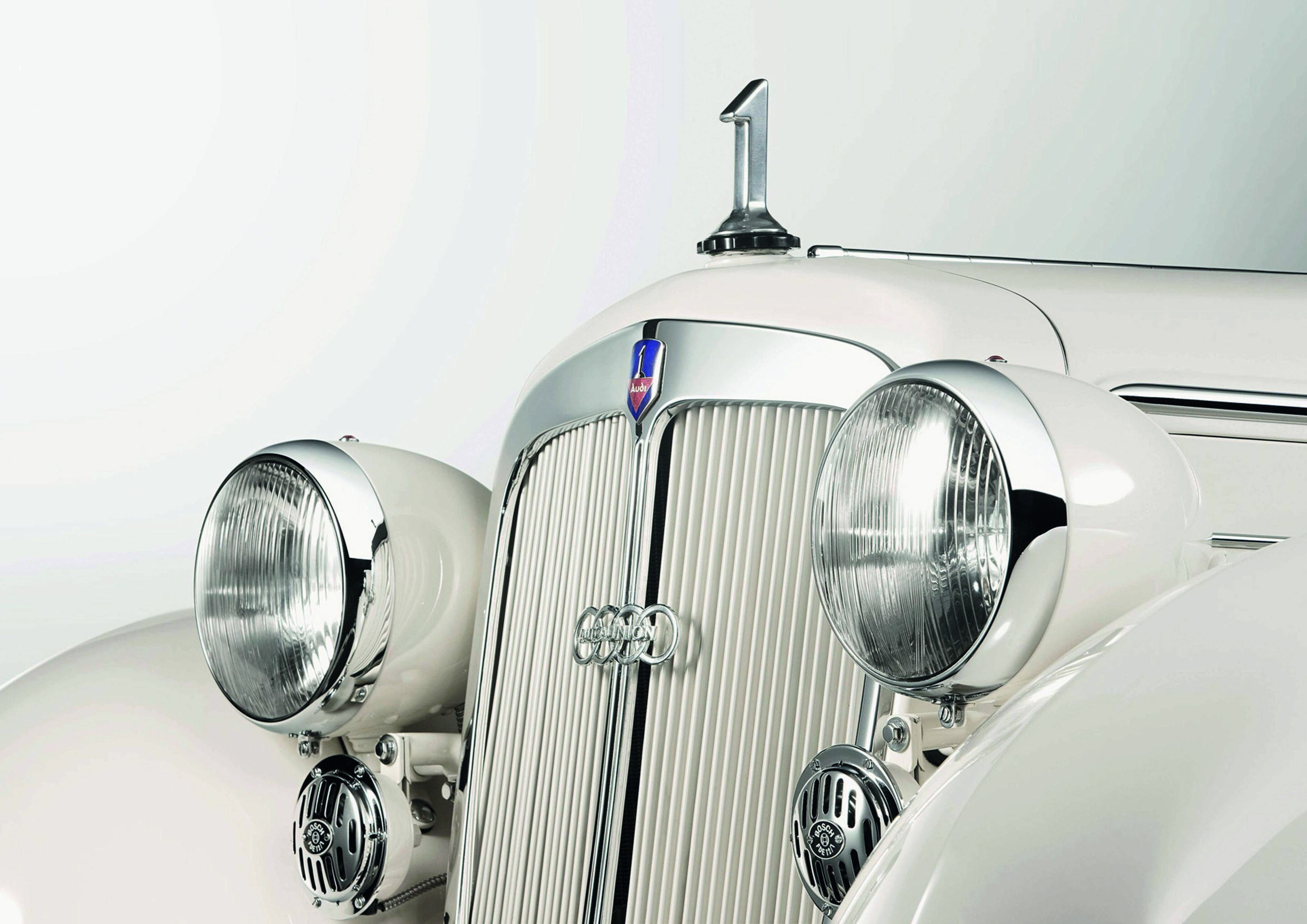 Anniversary magazine History - Audi Front 225 Roadster