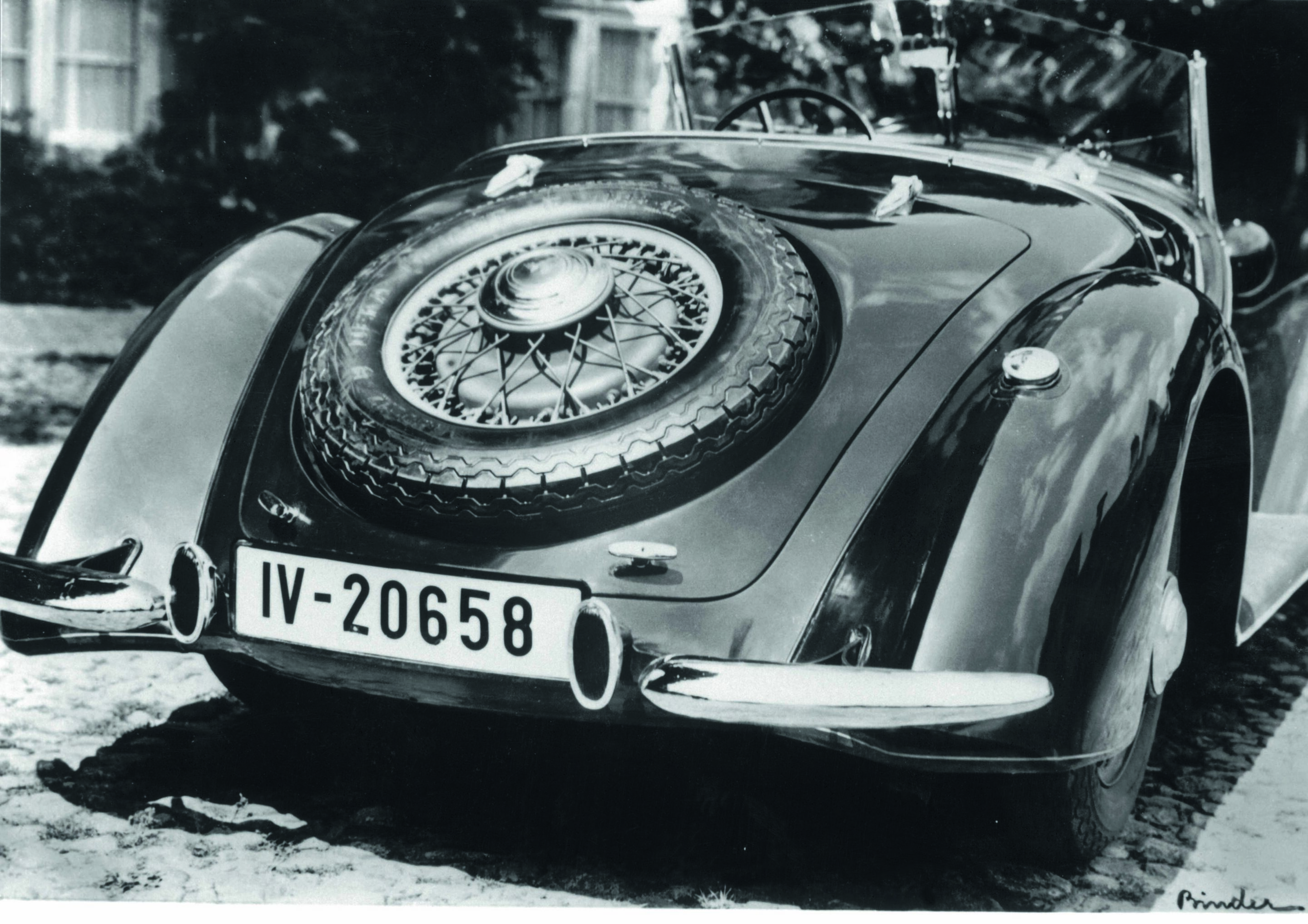 Anniversary magazine History - Wanderer W 25 K Roadster