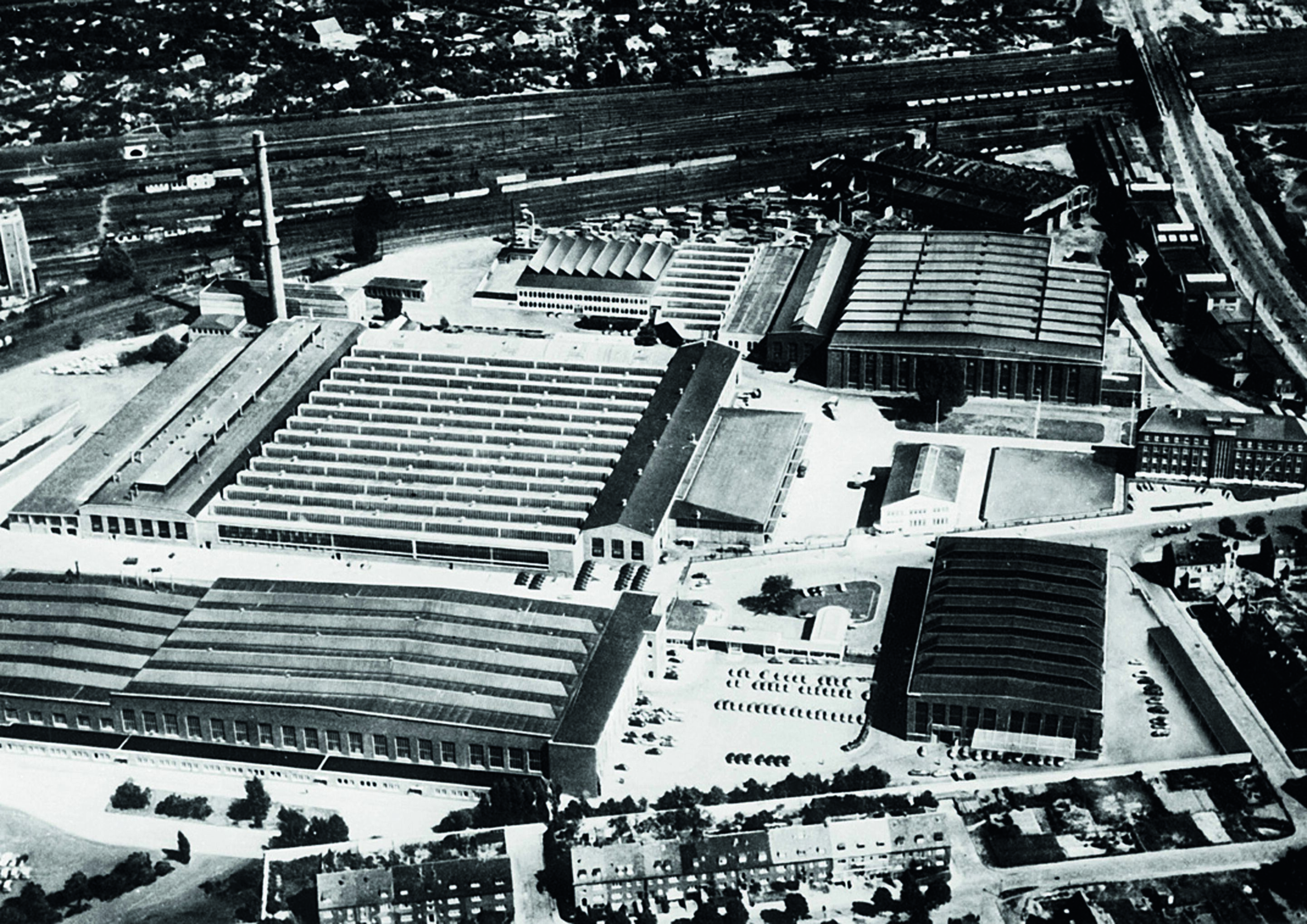 Anniversary magazine History - Second plant - during the 50s, DKW passenger cars were produced at the Düsseldorf factory