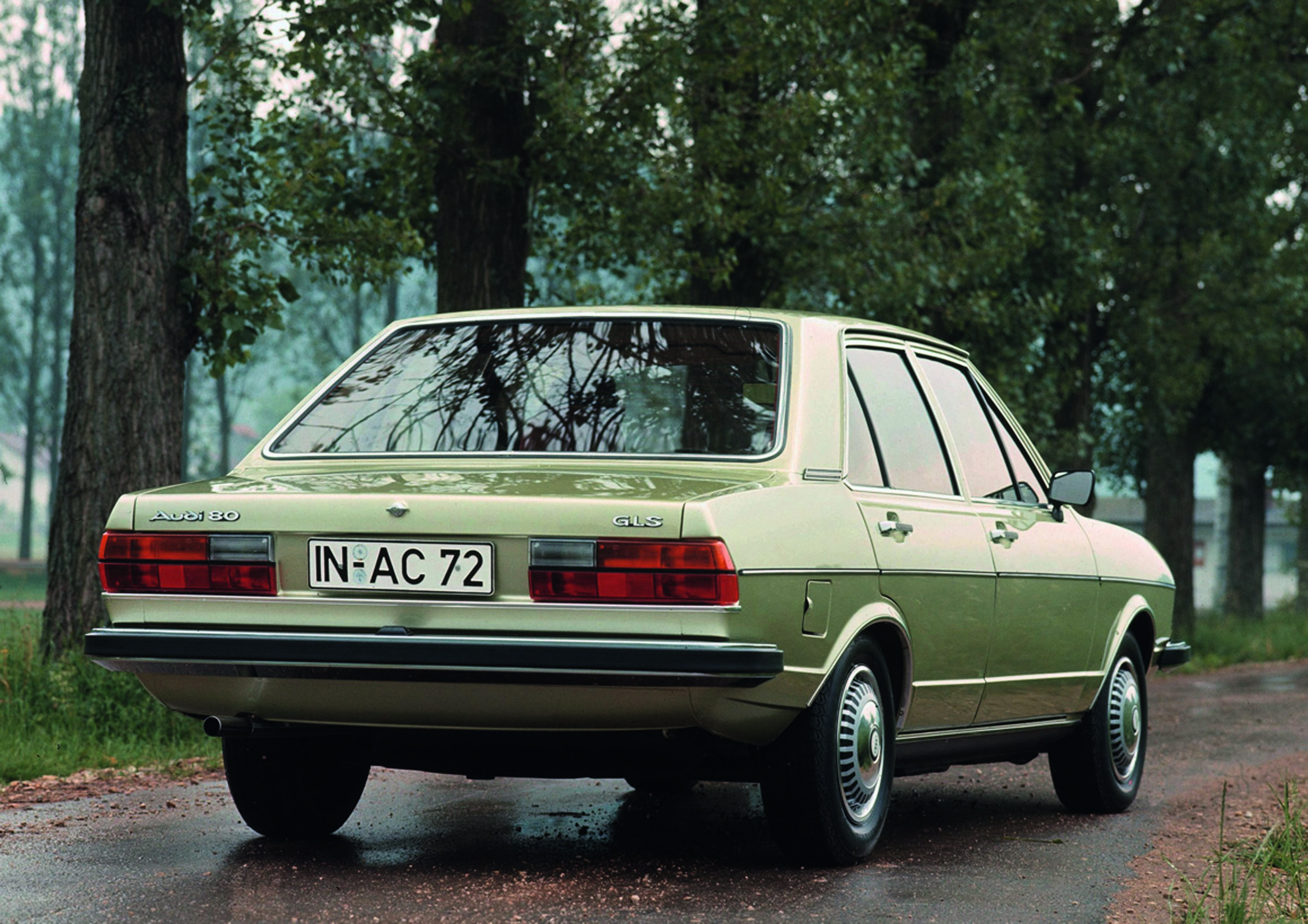 Jubiläumsmagazin Historie - Audi 80, Modelljahr 1977
