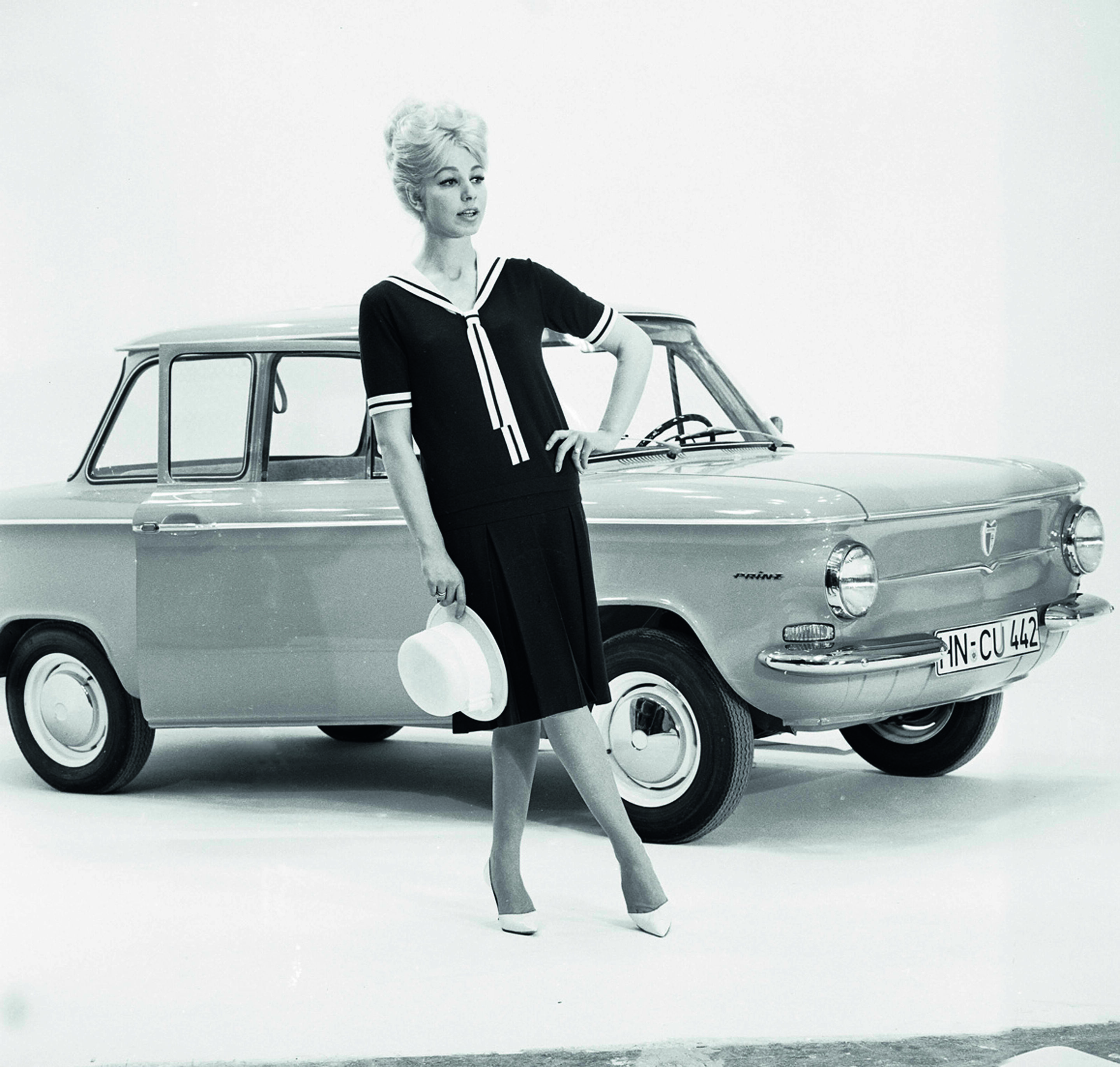 Anniversary magazine History - Youthful - the NSU Prinz 4 in the press photography of the time