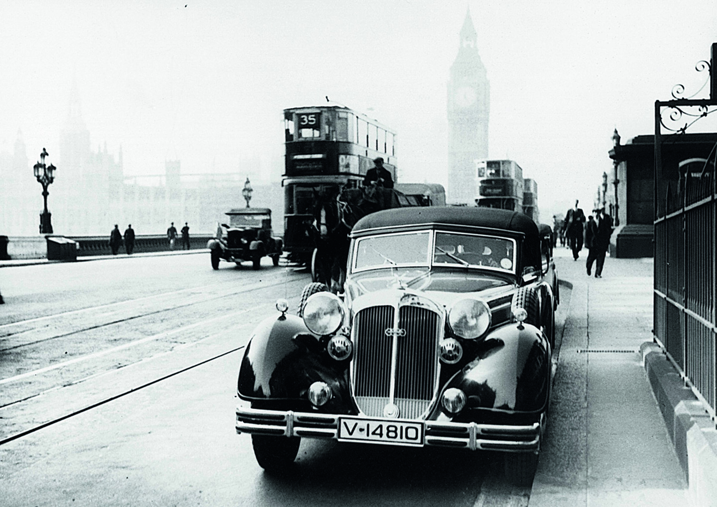 Jubiläumsmagazin Historie - Horch 853 Sportcabriolet