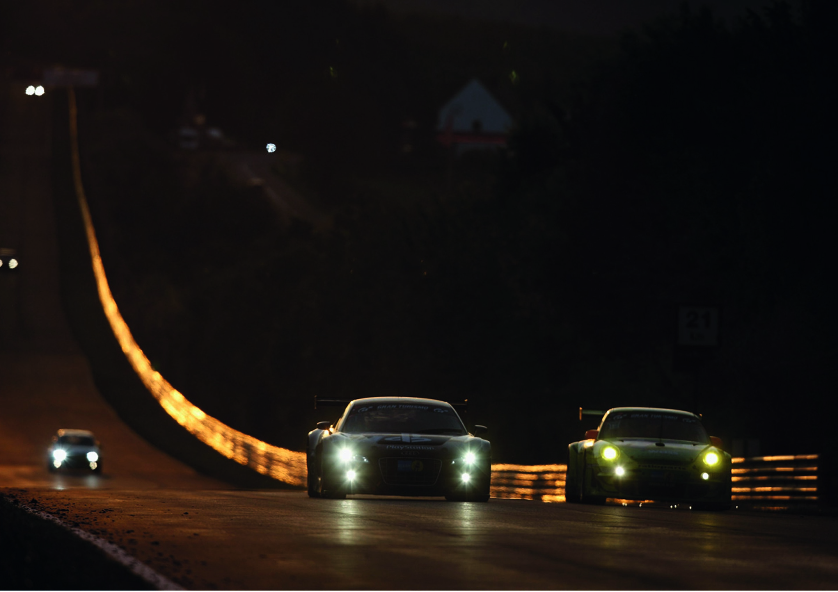 Anniversary magazine Motorsports - Fascination night - the 24-hour race at the Nürburgring.