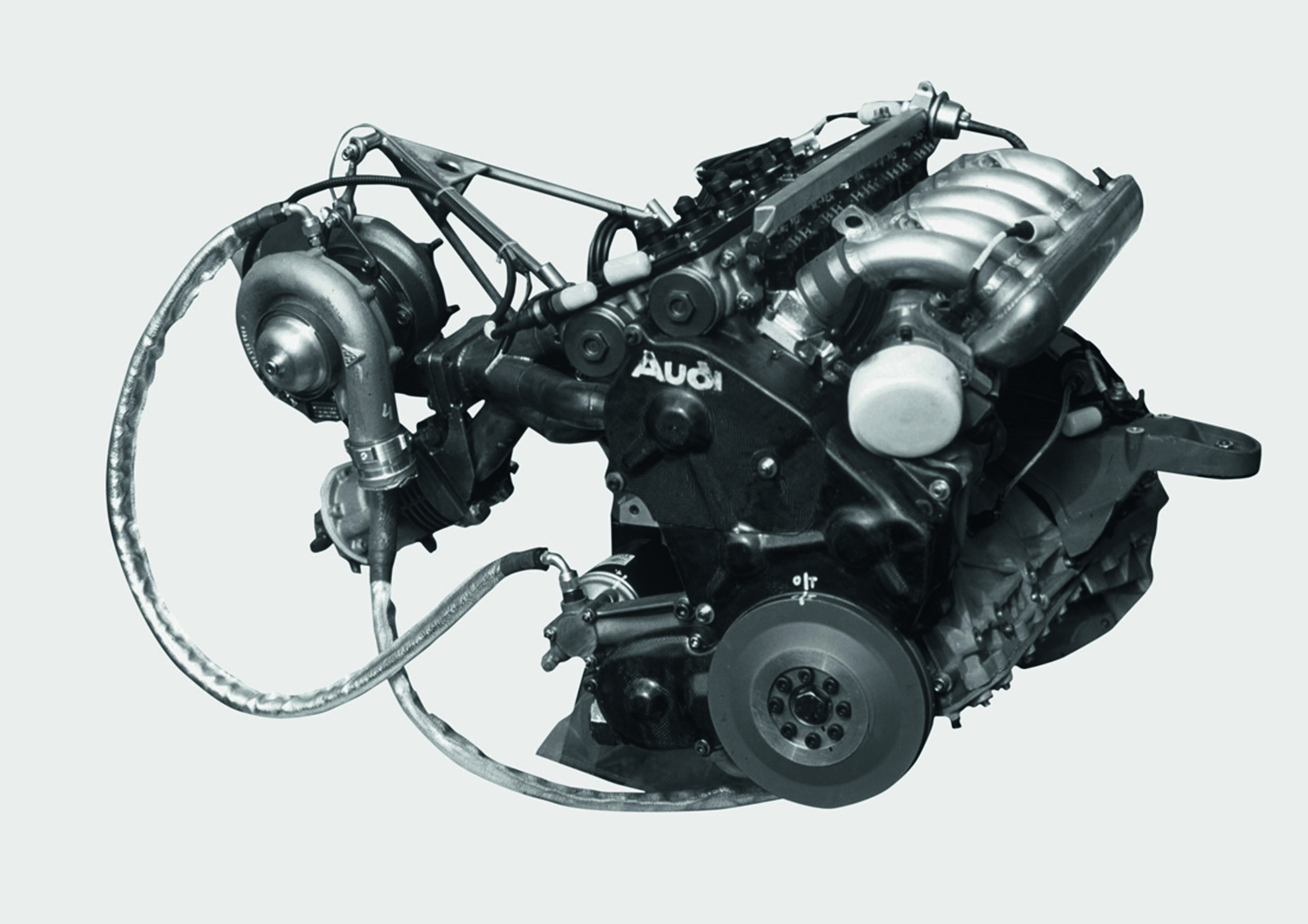 Anniversary magazine Motorsports - Small and wicked - the five-cylinder turbo engine from the IMSA GTO generated 720 hp from 2.2 litres displacement.