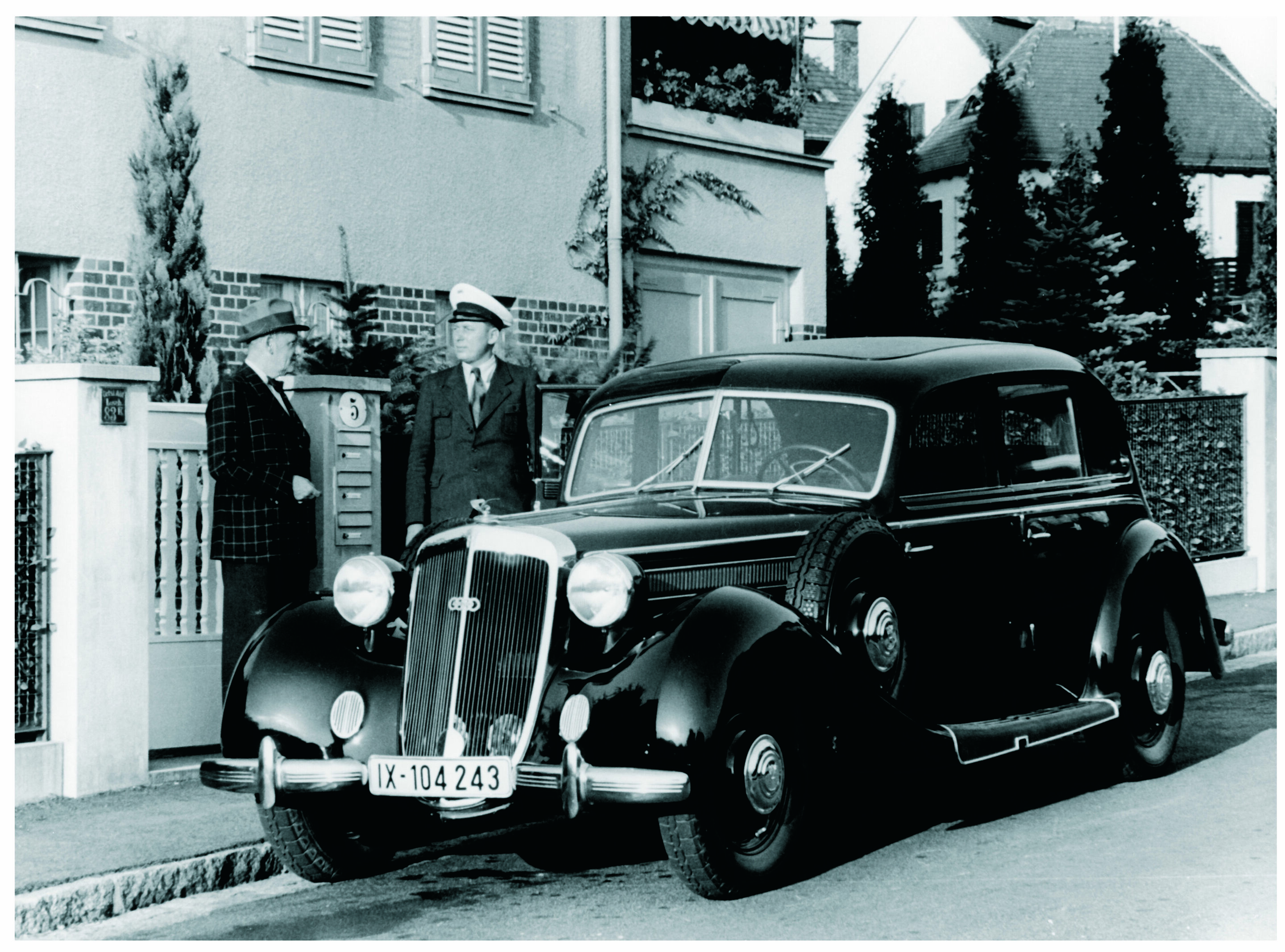Horch Type 930 V, 1938 with 3.8 litre V8-cylinder engine