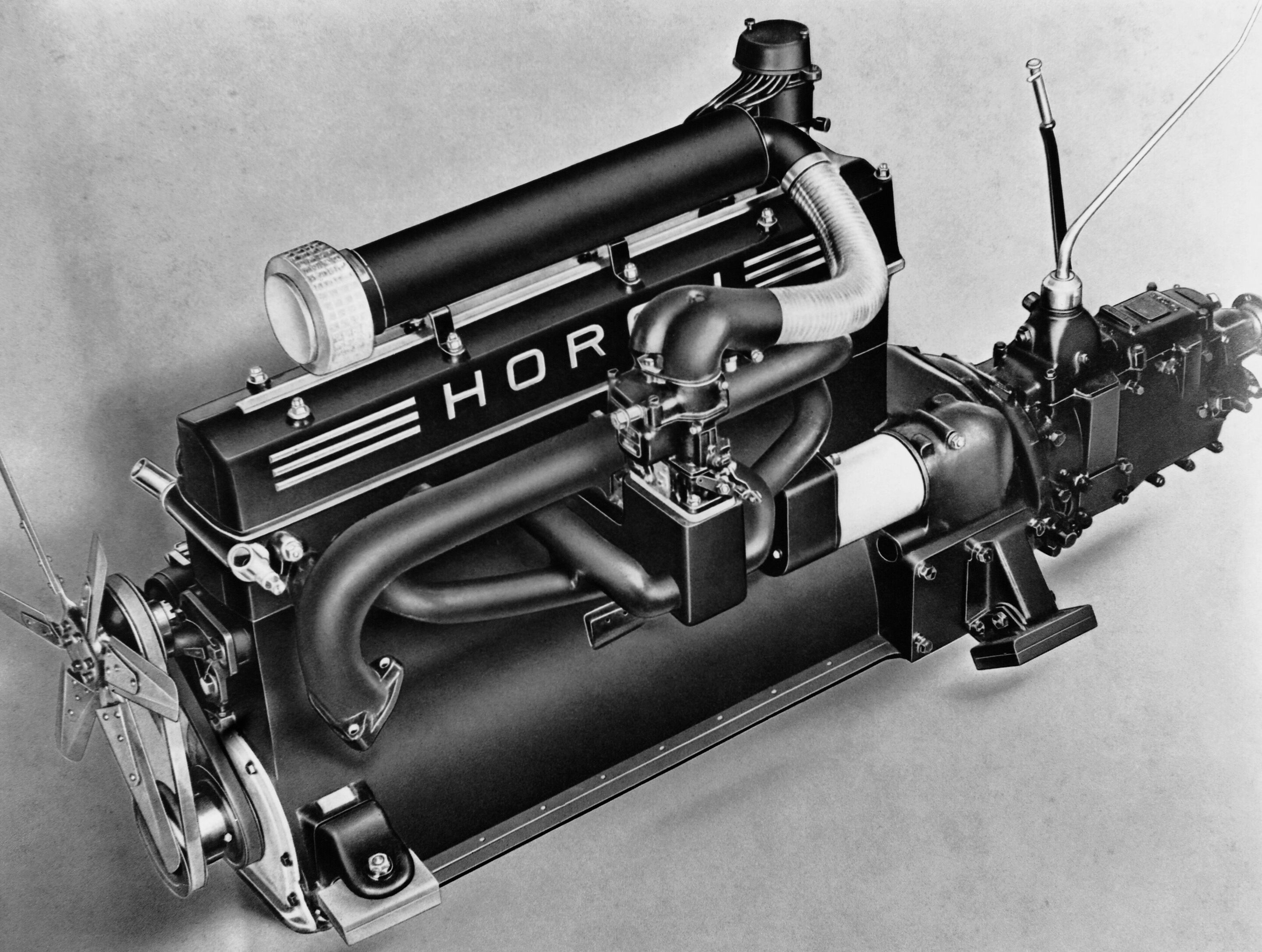 Horch Achtzylinder-Reihenmotor, 5 l, 100 PS (Stand: 1935-1936), 120 PS (Stand:1937-1940)