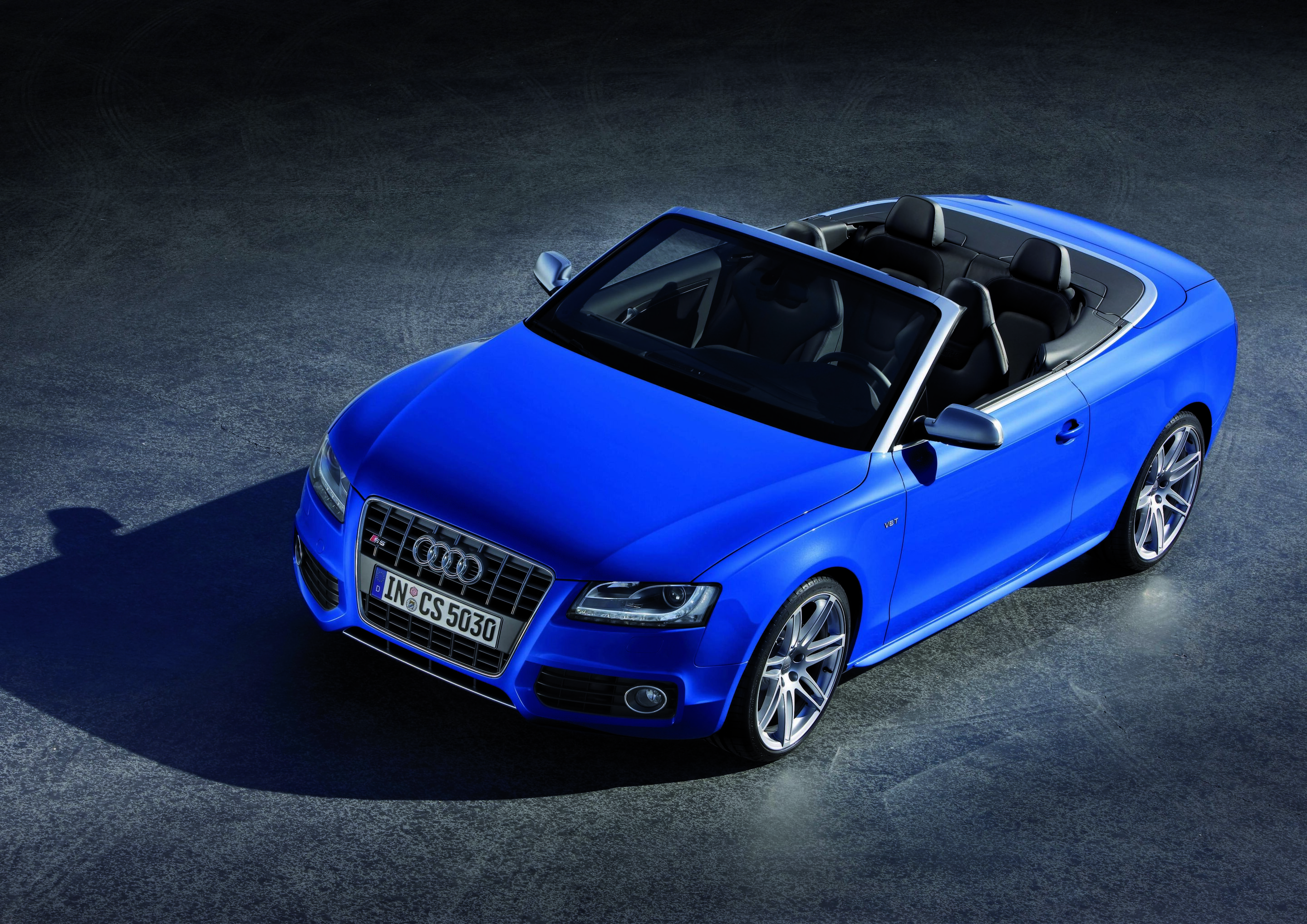 Audi S5 Cabriolet - Colour: Sprint Blue
