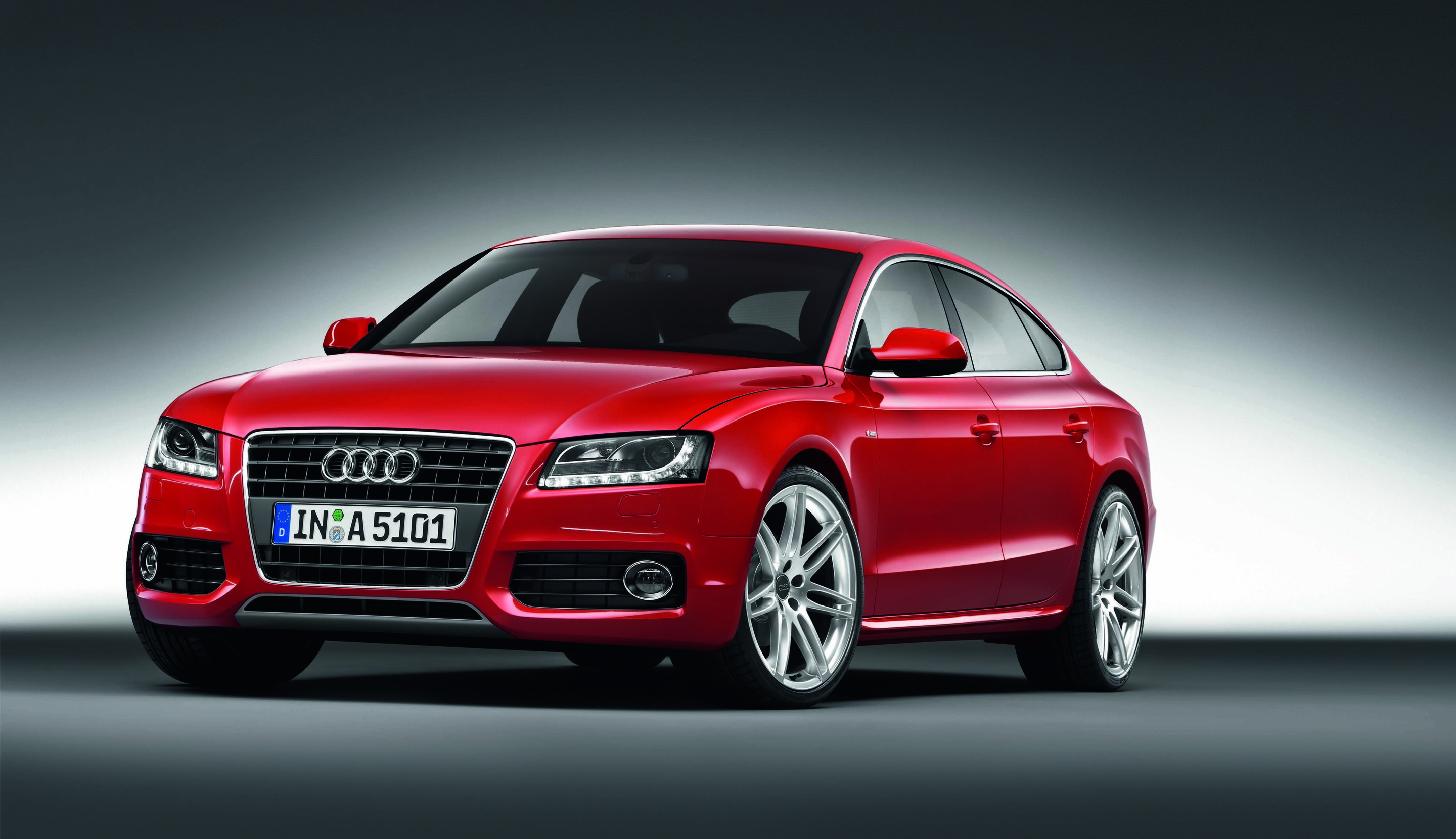 Audi A5 Sportback S line - Farbe: Misanorot