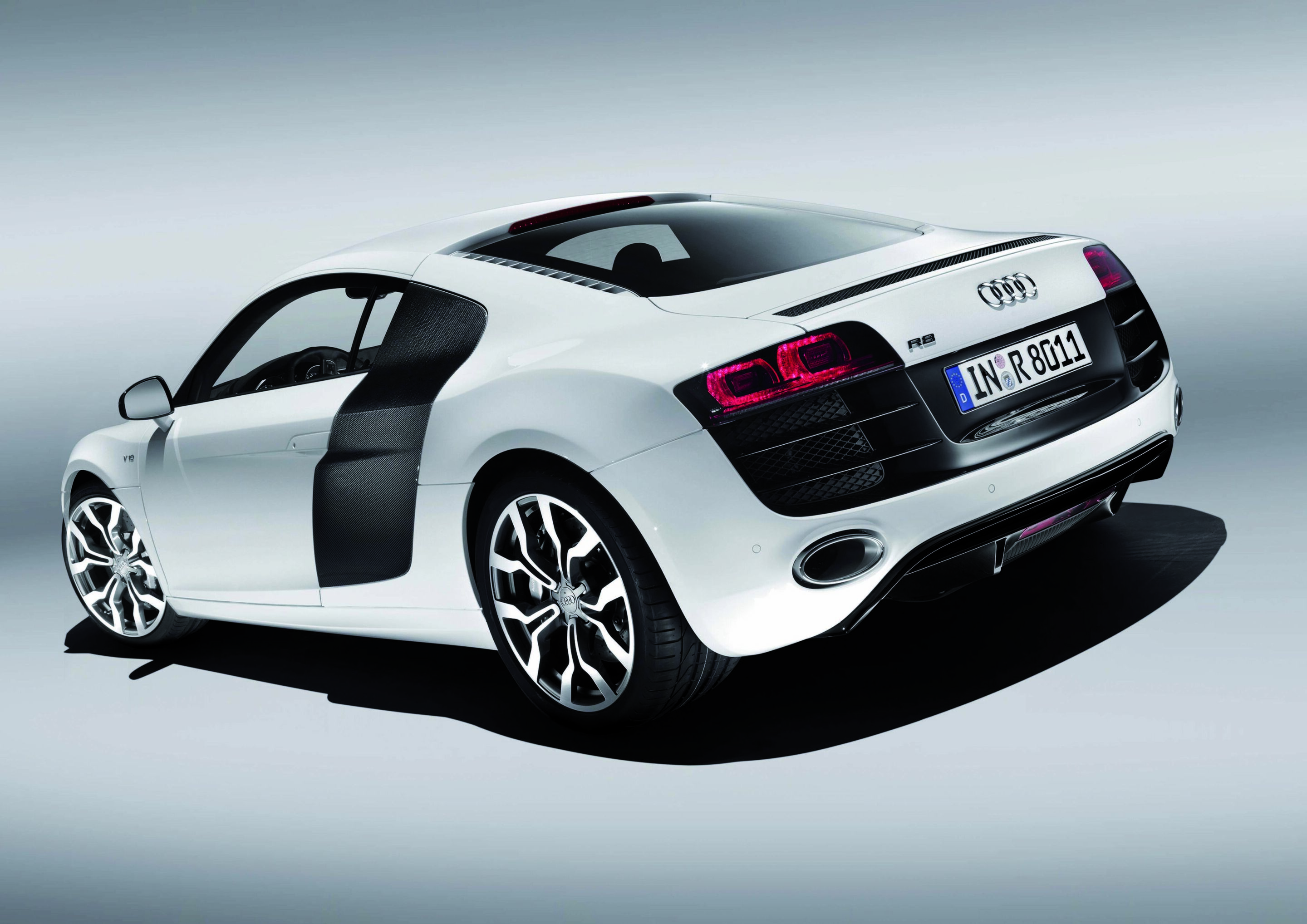 Audi R8 5.2 FSI quattro - Colour: Ibis White