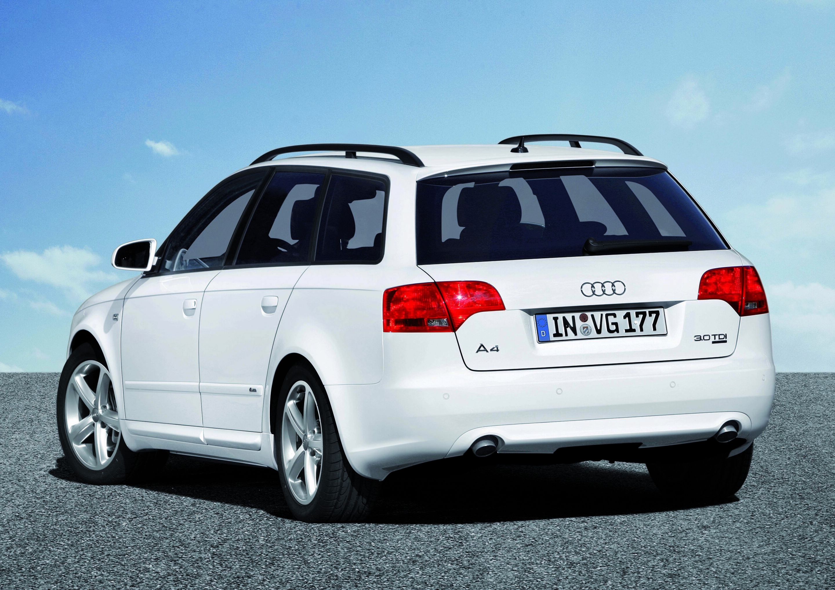 Audi A4 Avant 3.0 TDI quattro (2007) - Static photo