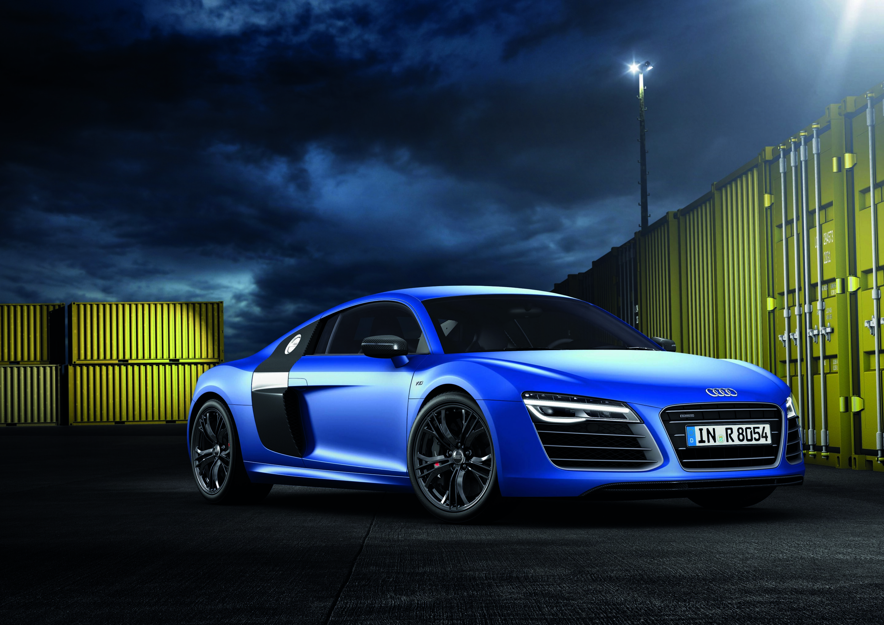 Audi R8 V10 plus - Colour: Sepang Blue