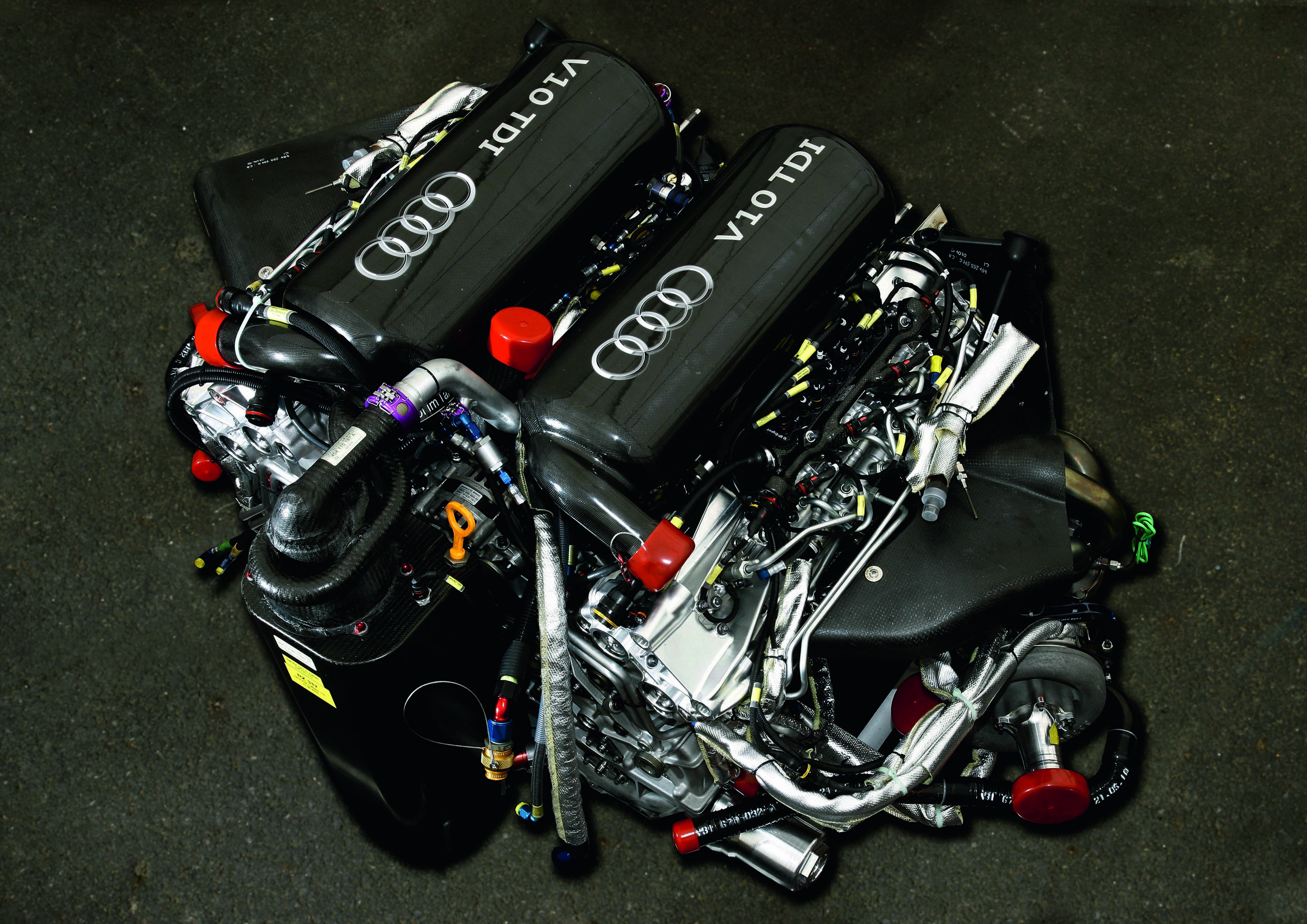 Audi Le Mans - Engine V10 TDI