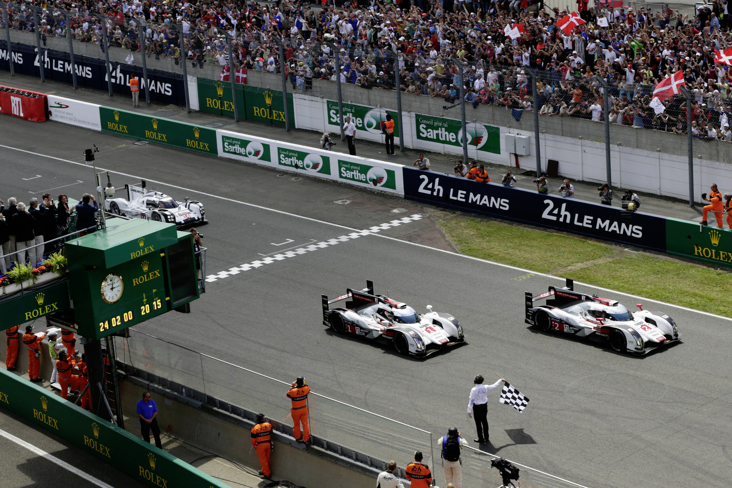 Triumph at Le Mans: Audi defeats Porsche and Toyota