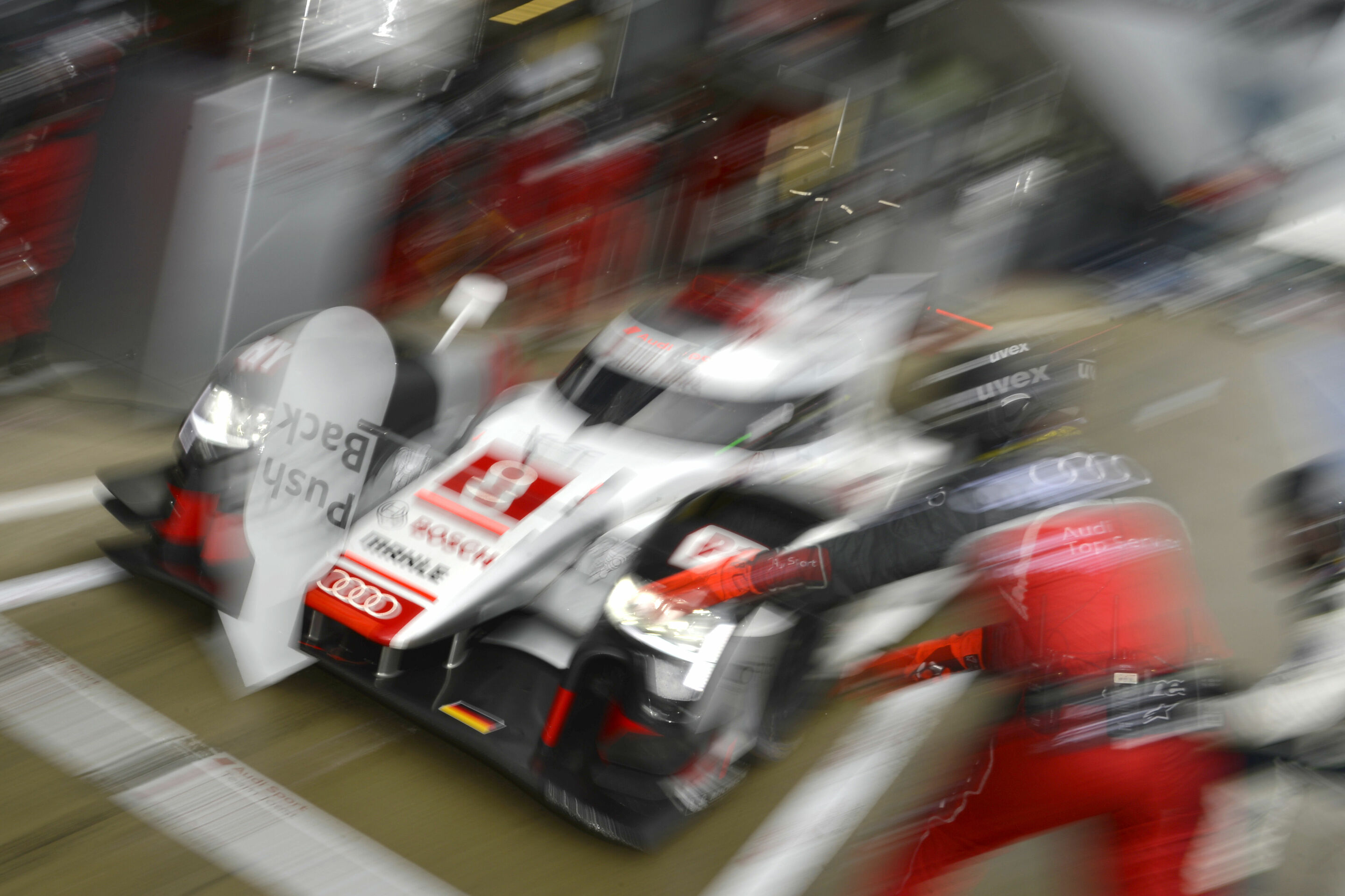 WEC Silverstone 2015 - Audi R18 e-tron quattro #8 (Audi Sport Team Joest), Lucas di Grassi, Loïc Duval, Oliver Jarvis