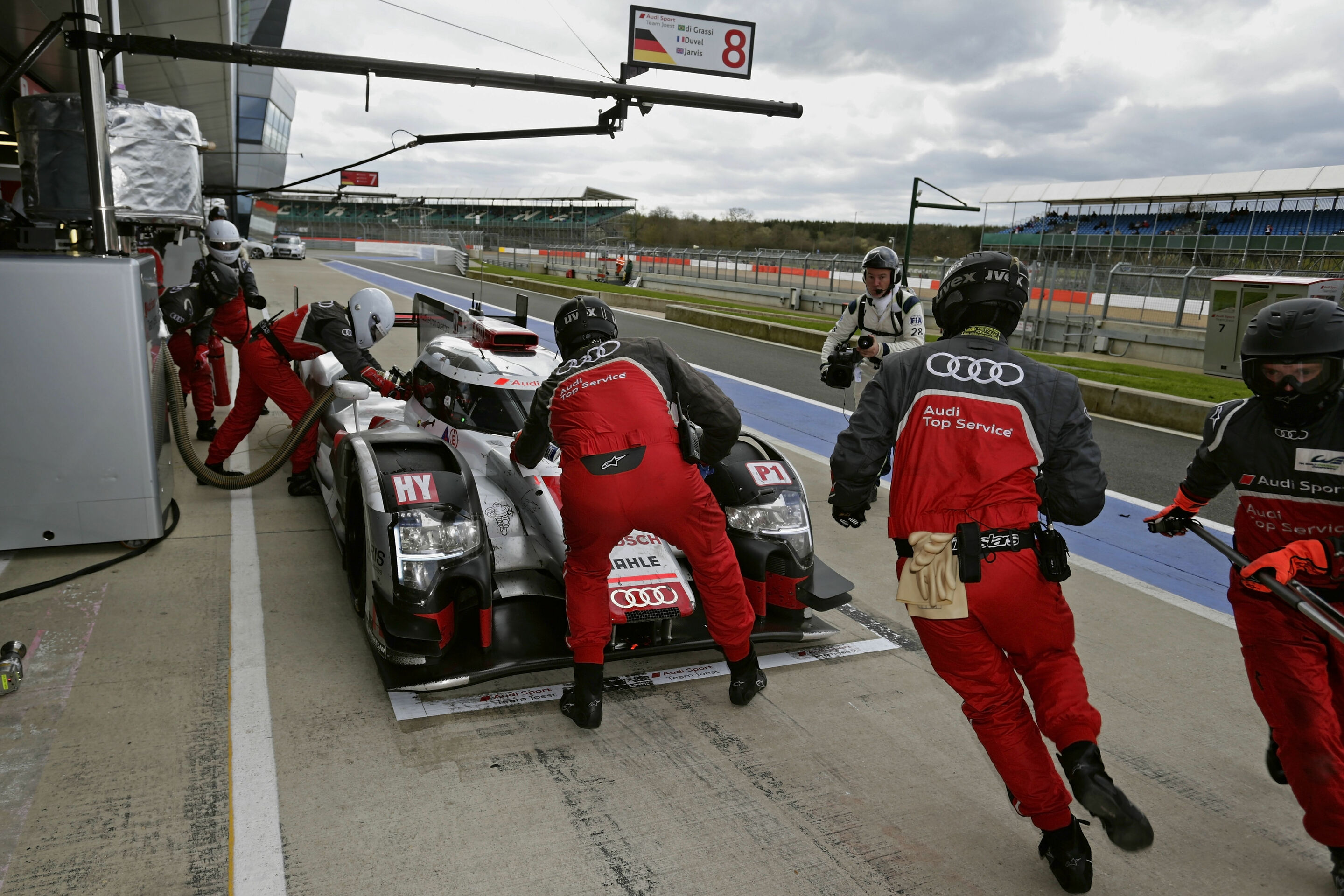 WEC Silverstone 2015 - Audi R18 e-tron quattro #8 (Audi Sport Team Joest), Lucas di Grassi, Loïc Duval, Oliver Jarvis