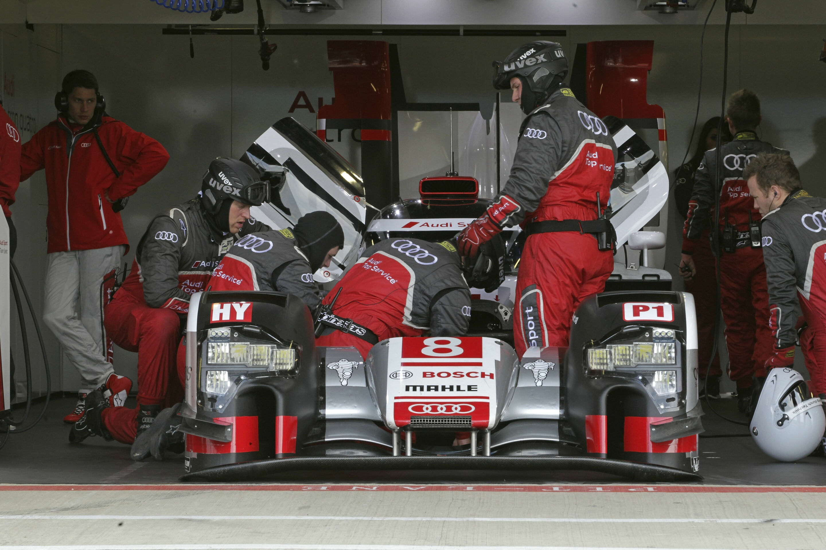 WEC Silverstone 2015 - Audi R18 e-tron quattro #8 (Audi Sport Team Joest), Lucas di Grassi, Loïc Duval, Oliver Jarvis