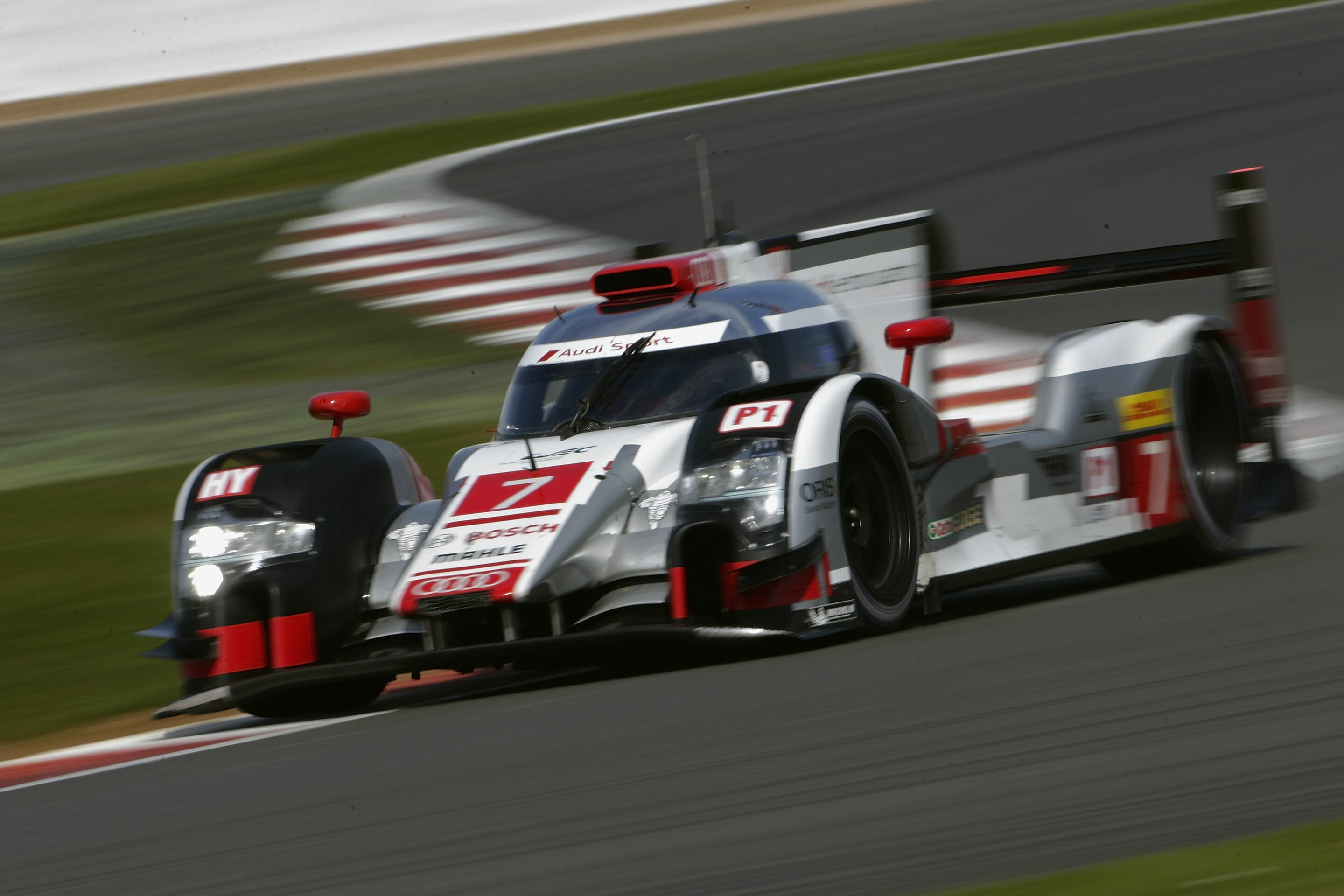 WEC Silverstone 2015 - Audi R18 e-tron quattro #7 (Audi Sport Team Joest), Marcel Fässler, André Lotterer, Benoît Tréluyer