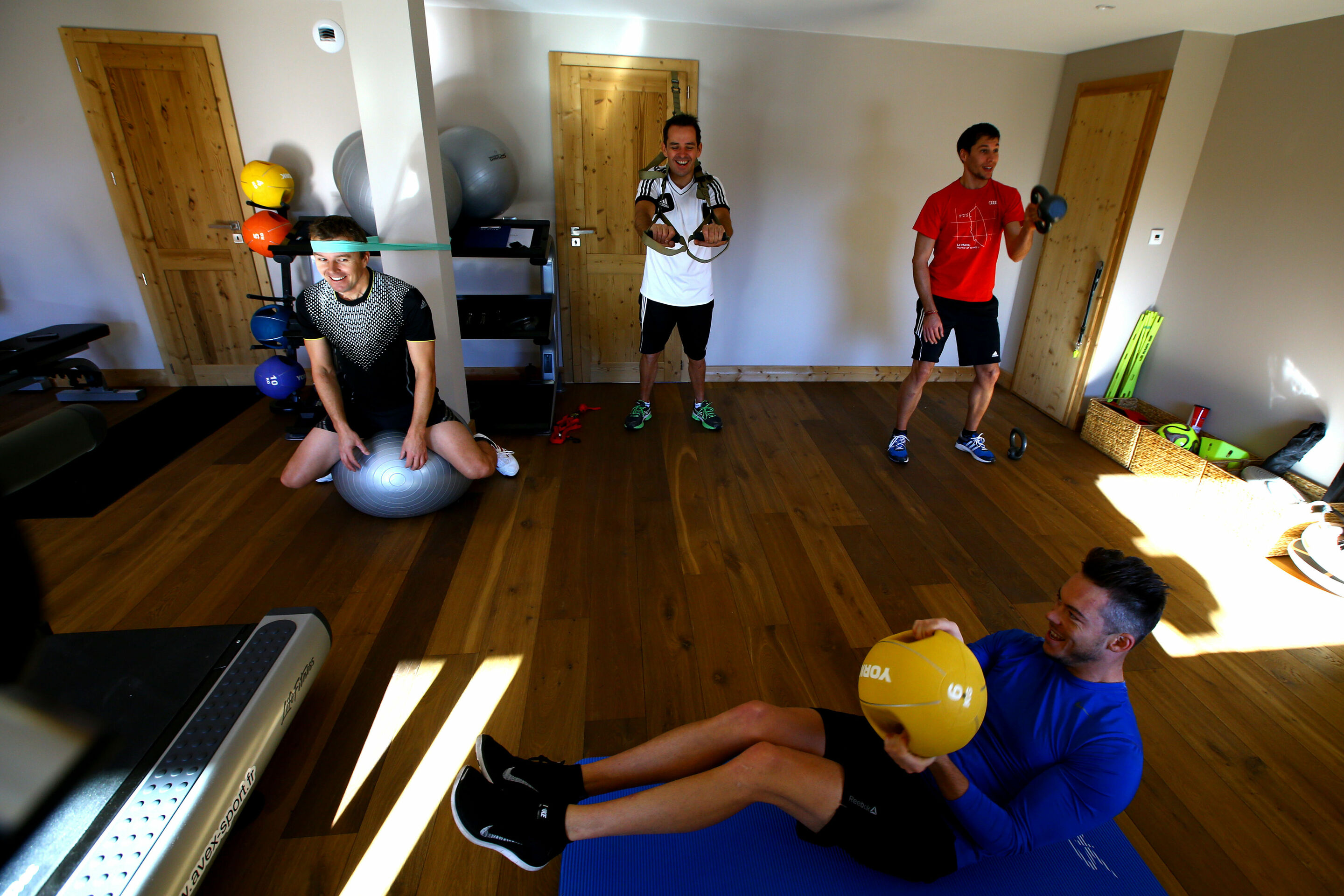 Benoît Tréluyer Sport Chalet - Marcel Fässler (CH), Benoît Tréluyer (F), Loïc Duval (F), André Lotterer (D)
