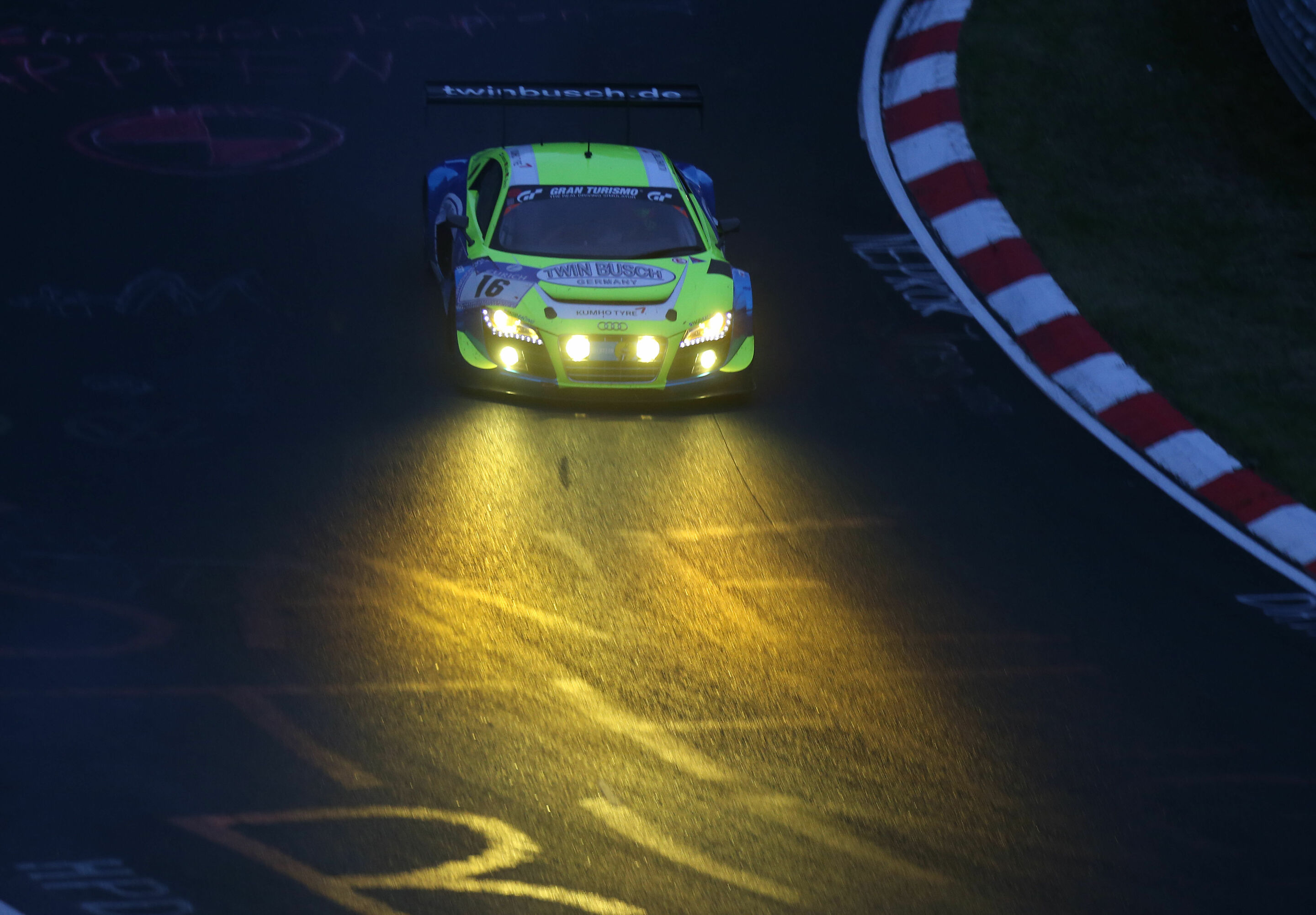 Nürburgring 24 Hours 2015 - Audi R8 LMS ultra #16 (Twin Busch Motorsport), Dennis Busch/Marc Busch/Christiaan Frankenhout