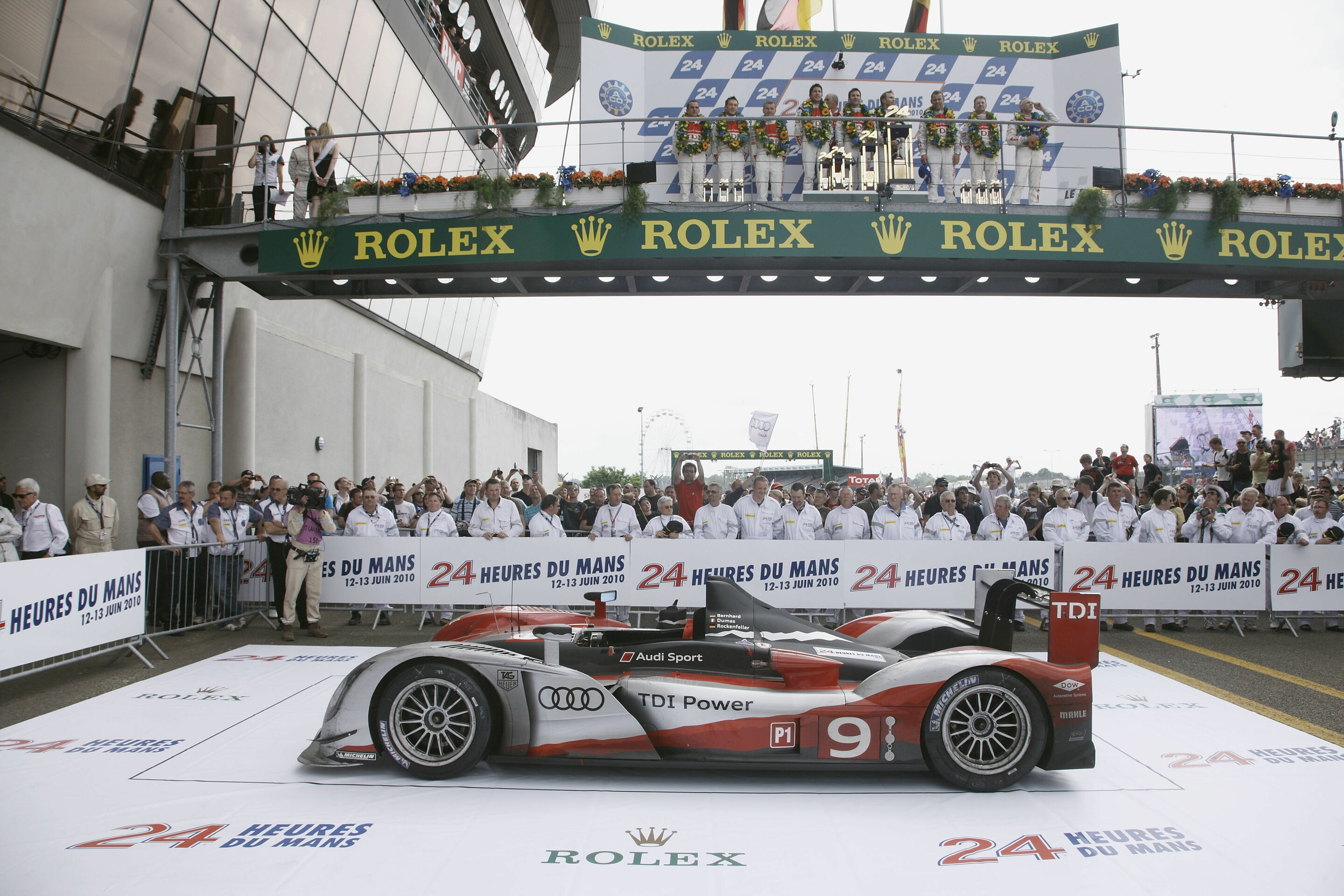 Audi Motorsport History - 2010: 1-2-3 victory for Audi in the fastest Le Mans race of the history