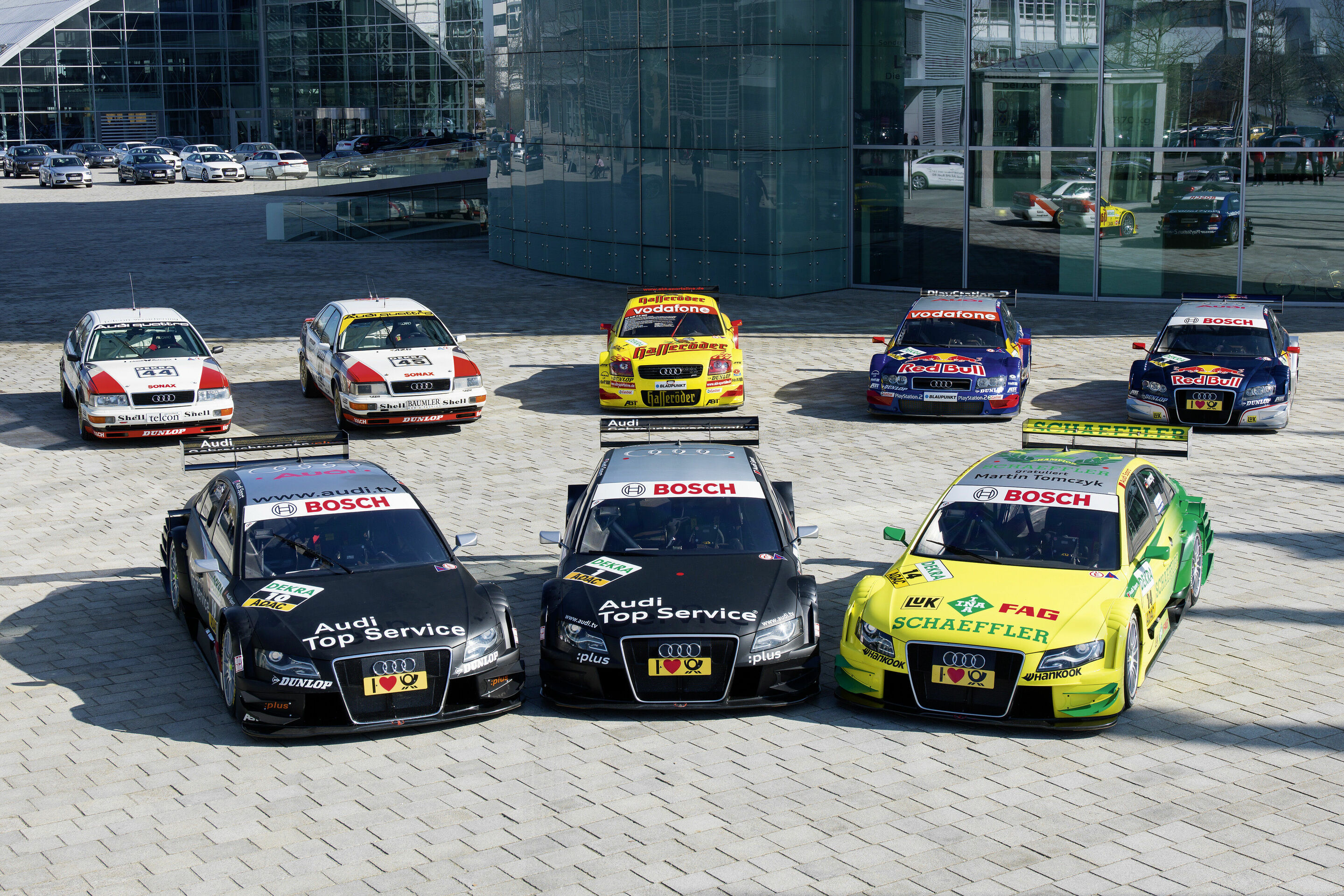 Audi Motorsport Historie - 2011: Die DTM-Meisterautos von 1990, 1991, 2002, 2004, 2007, 2008, 2009 und 2011