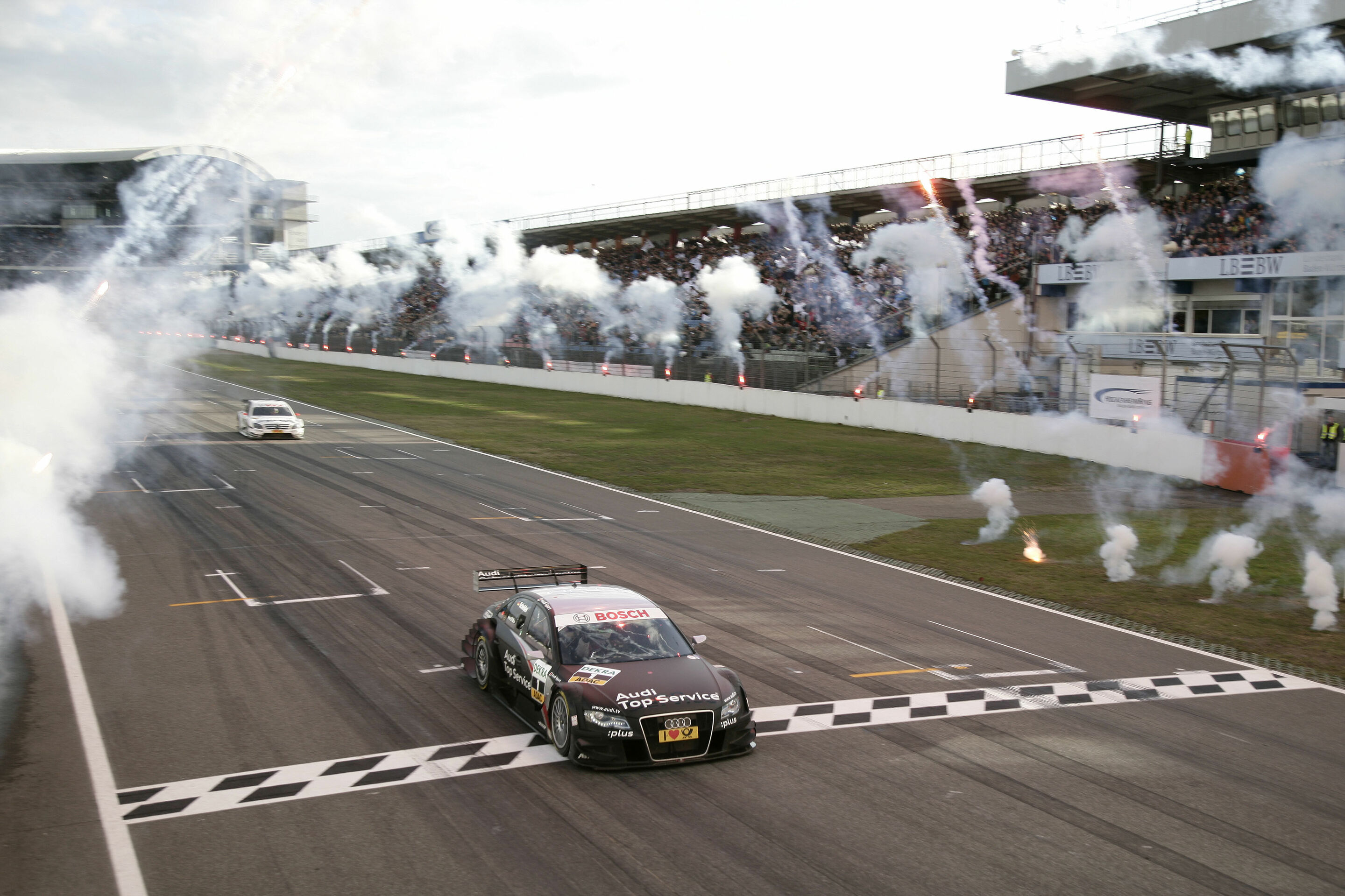 Audi Motorsport History - 2009: Title hattrick in the DTM