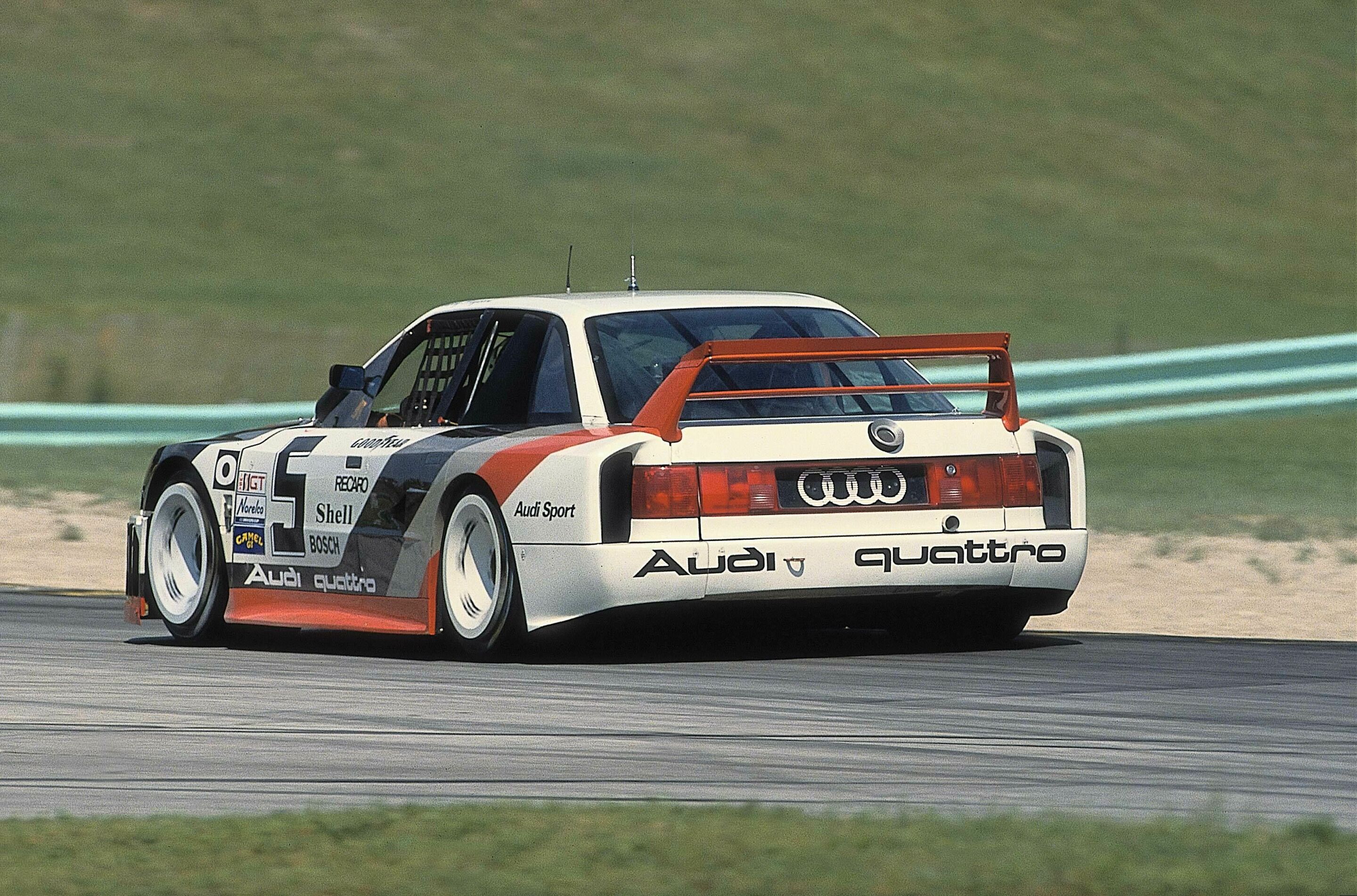 Audi Motorsport Historie - 1989: Hans-Joachim Stuck feiert in den USA mit dem Audi 90 sieben IMSA-GTO-Siege