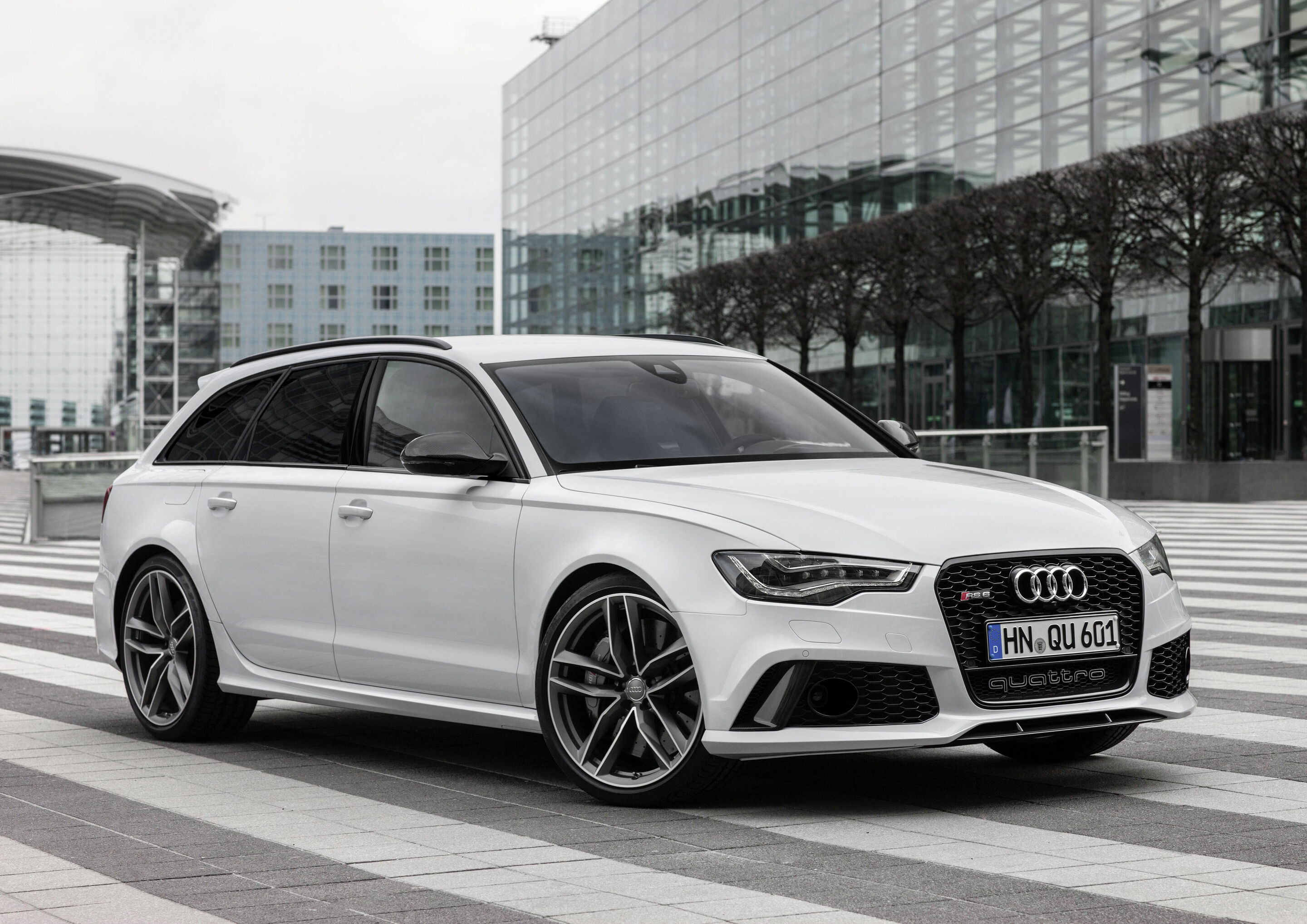 Audi RS 6 Avant - Static photo

Colour: Suzuka Grey