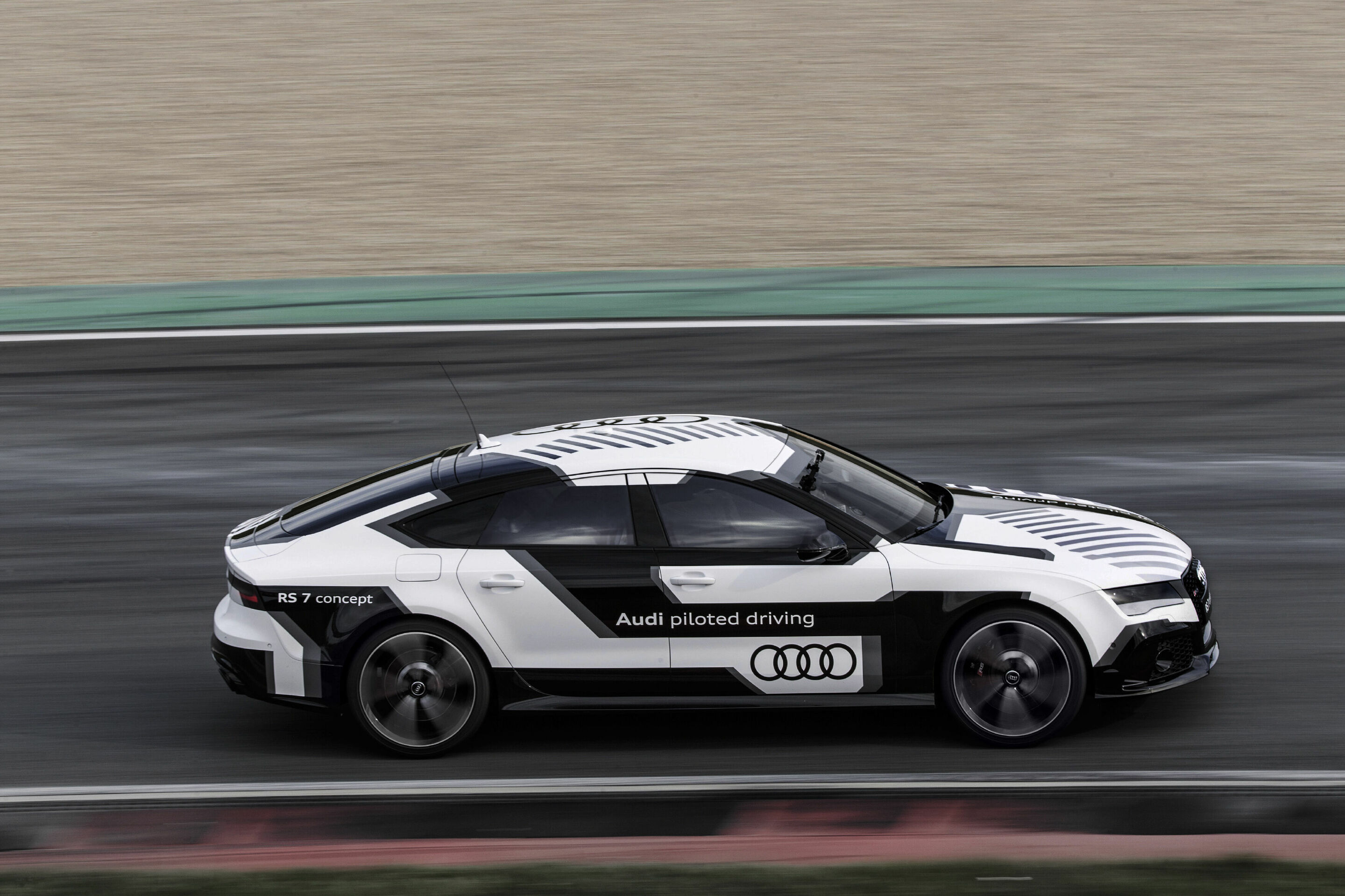 Audi RS 7 piloted driving concept - Fahraufnahme