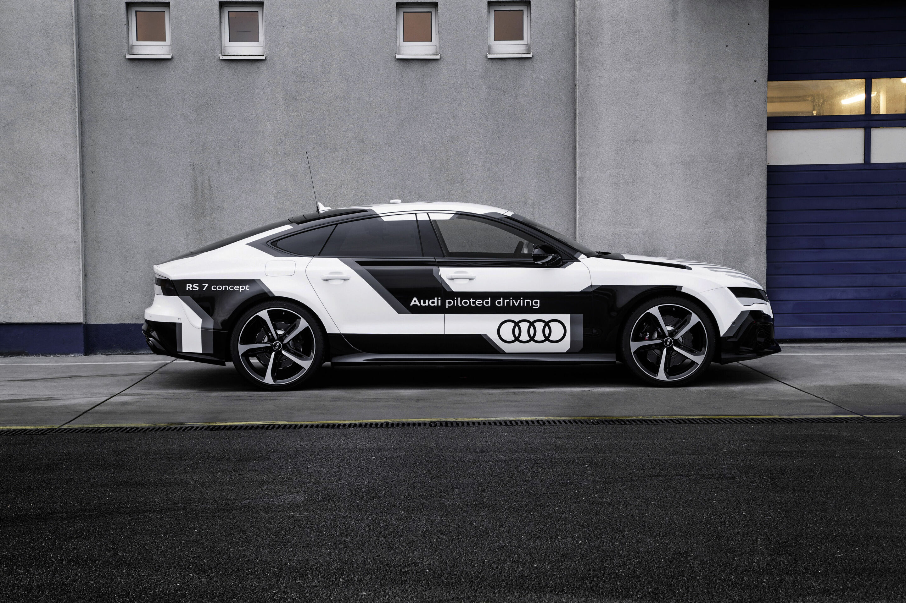 Audi RS 7 piloted driving concept (2014) - Standaufnahme