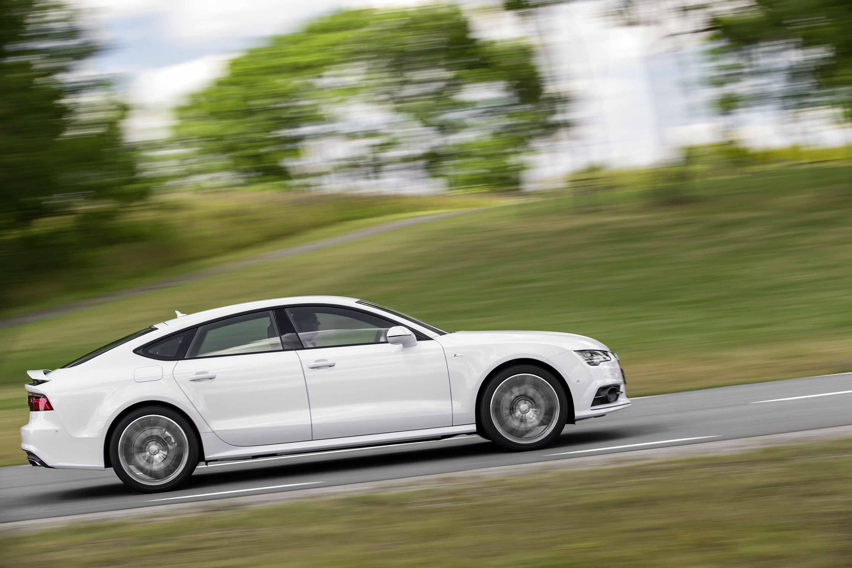 Audi A7 Sportback, Fahraufnahme - Farbe: Gletscherweiß