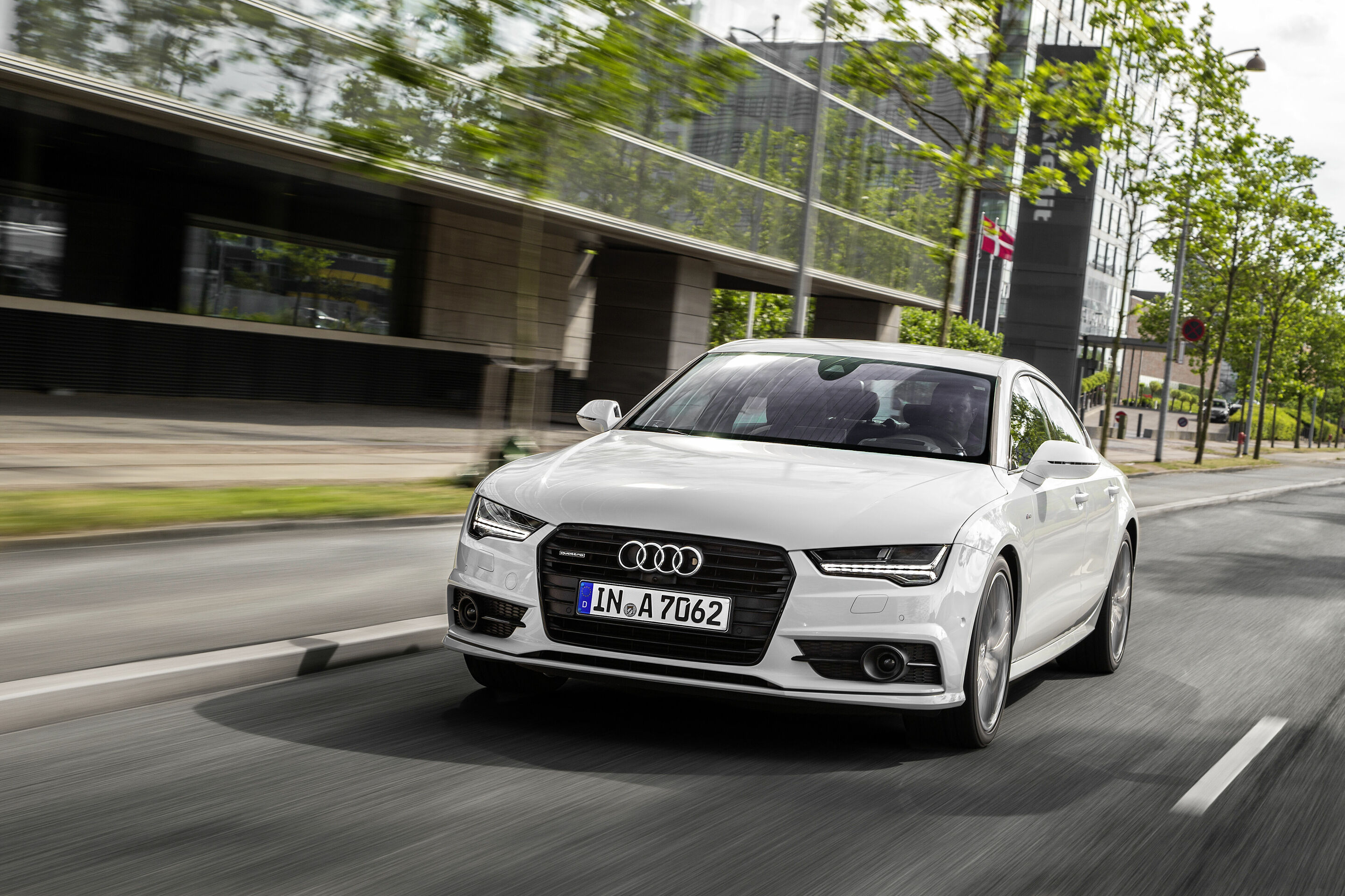 Audi A7 Sportback, Fahraufnahme - Farbe: Gletscherweiß