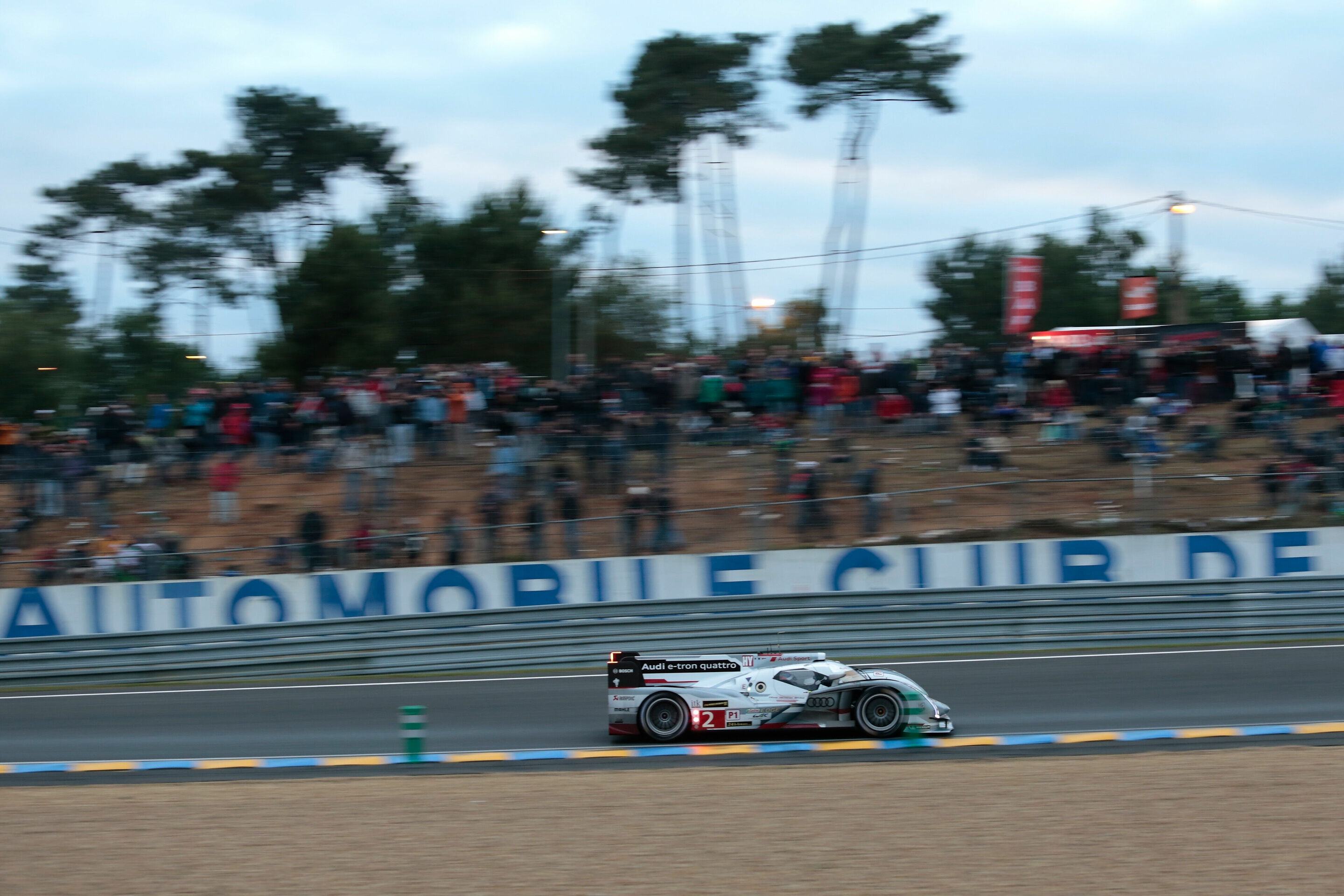Le Mans 2013 - Audi R18 e-tron quattro #2 (Audi Sport Team Joest), Loïc Duval (F), Tom Kristensen (DK), Allan McNish (GB)