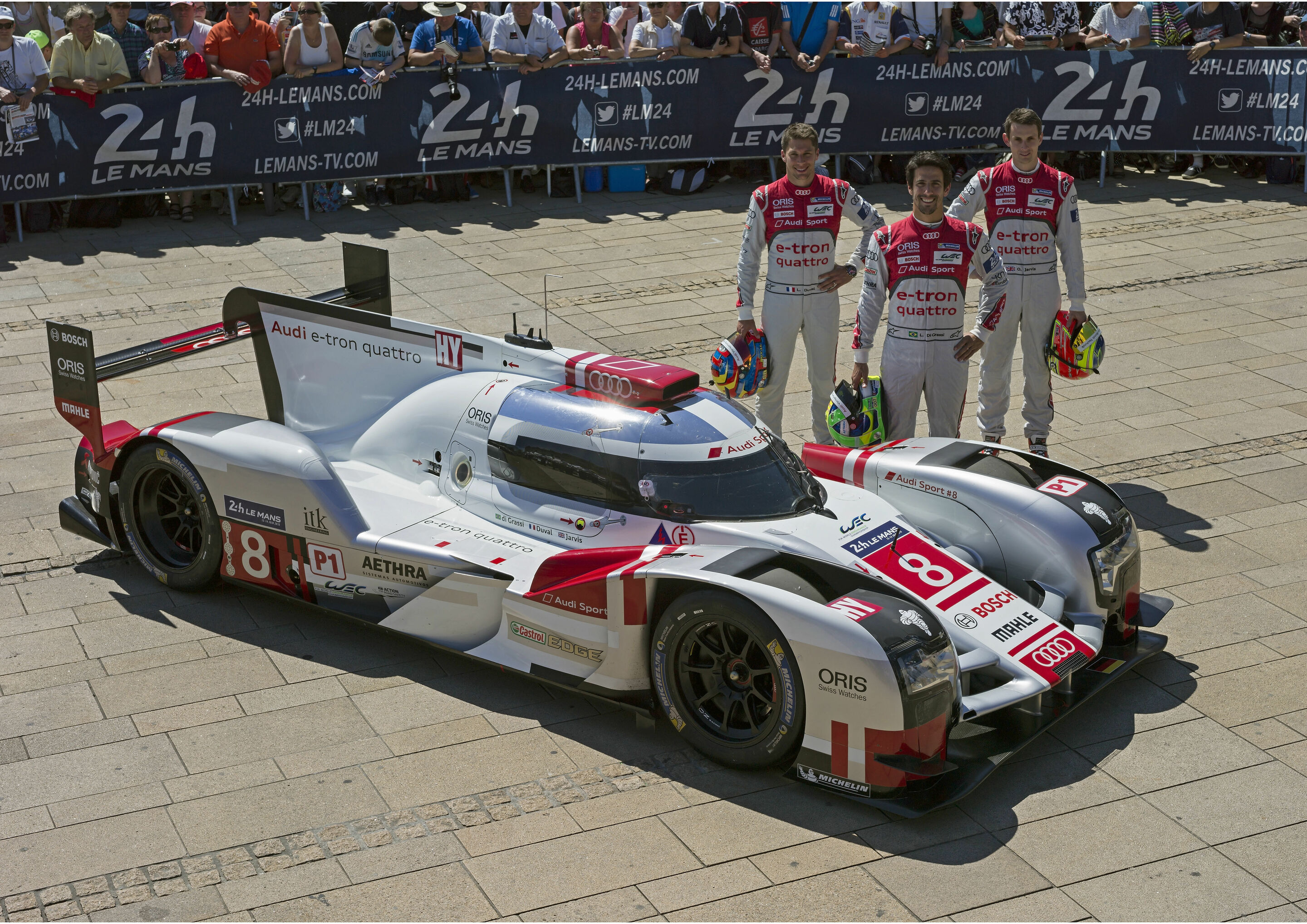 24 Stunden Le Mans 2015 - Audi R18 e-tron quattro #8 (Audi Sport Team Joest), Loïc Duval, Lucas di Grassi, Oliver Jarvis