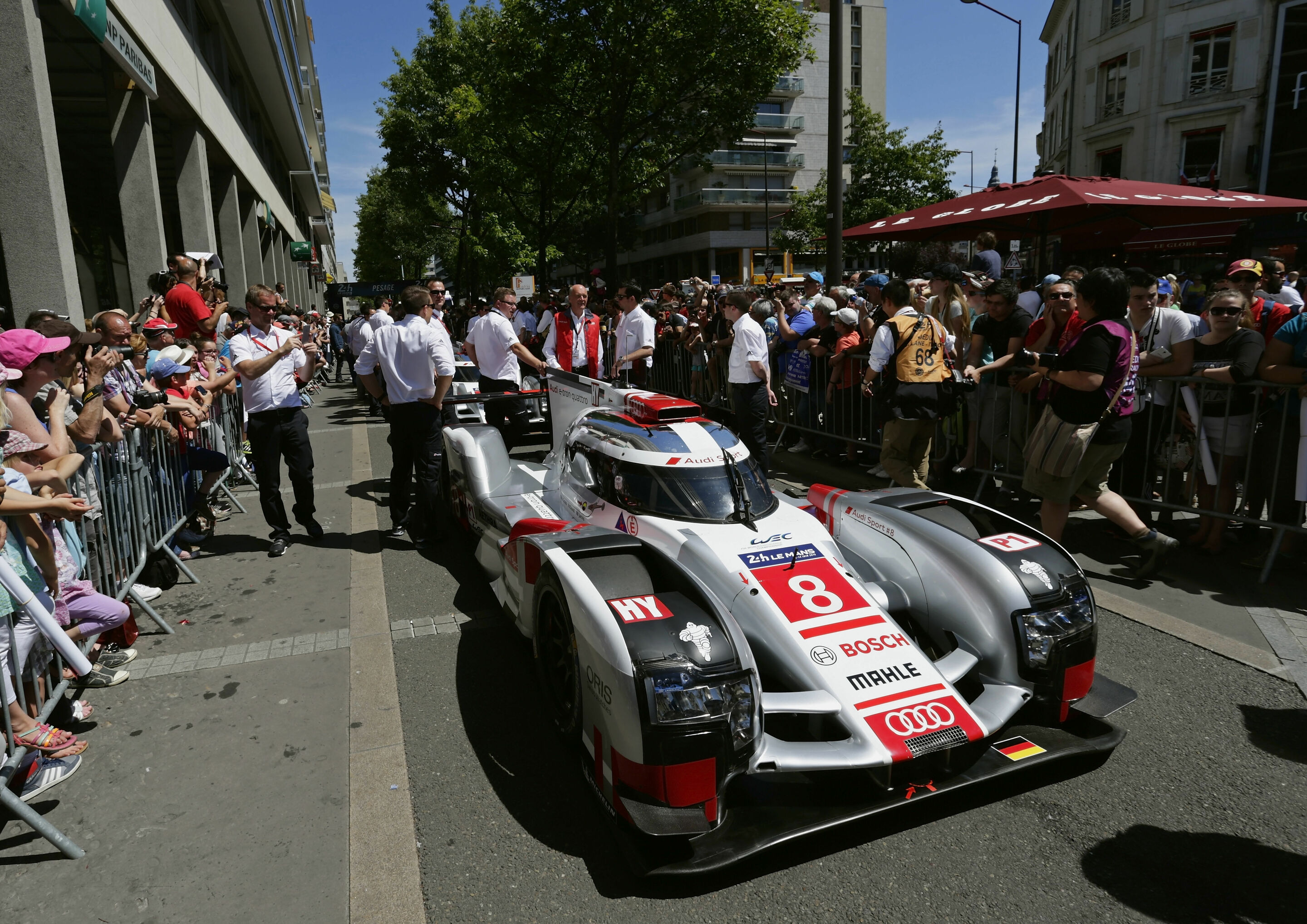 24 Stunden Le Mans 2015 - Audi R18 e-tron quattro #8 (Audi Sport Team Joest), Lucas di Grassi, Loïc Duval, Oliver Jarvis