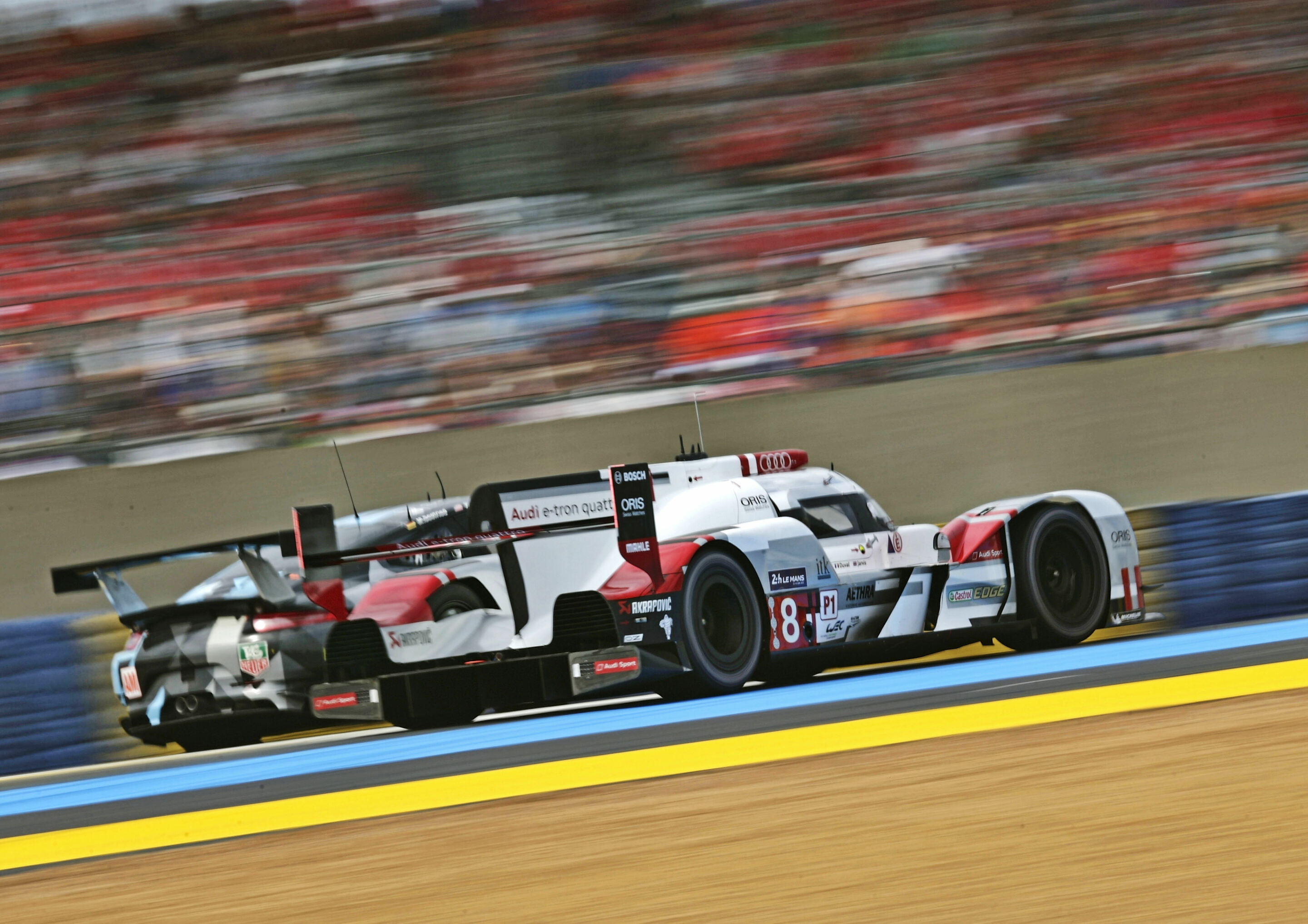 24 Stunden Le Mans 2015 - Audi R18 e-tron quattro #8 (Audi Sport Team Joest), Lucas di Grassi, Loïc Duval, Oliver Jarvis