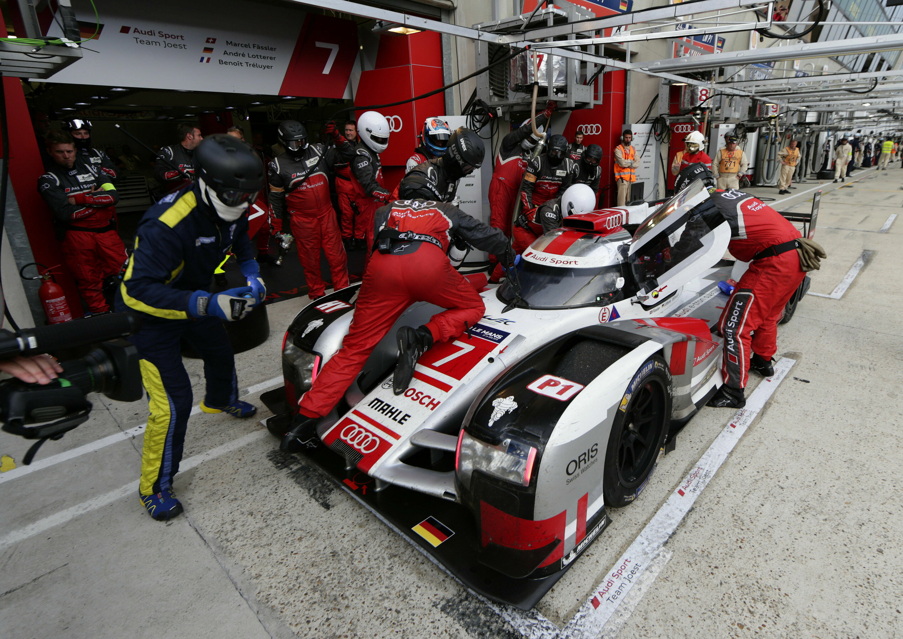 24h Le Mans 2015 - Audi R18 e-tron quattro #7 (Audi Sport Team Joest), André Lotterer, Marcel Fässler, Benoît Tréluyer