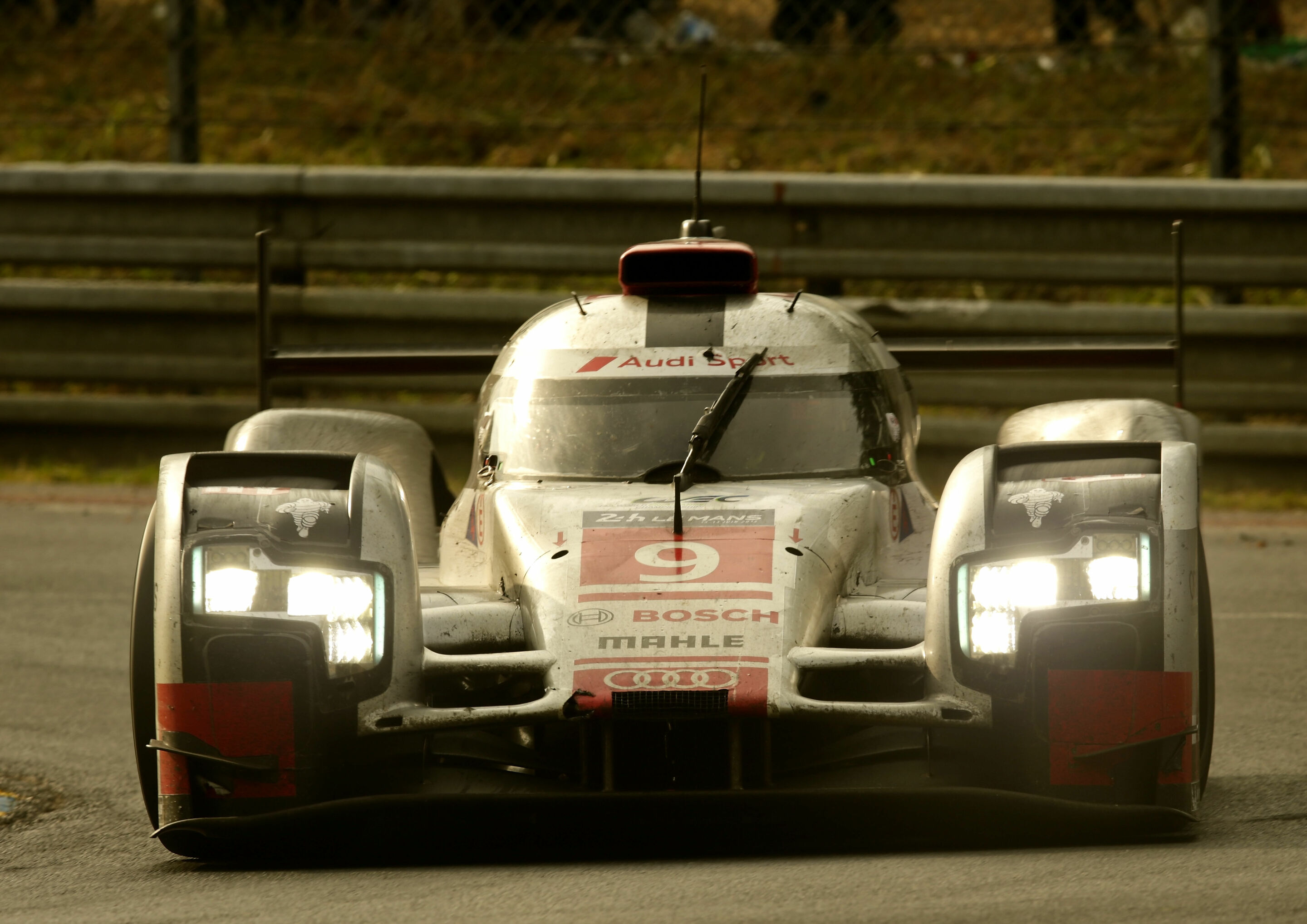 24 Stunden Le Mans 2015 - Audi R18 e-tron quattro #9 (Audi Sport Team Joest), Filipe Albuquerque, Marco Bonanomi, René Rast