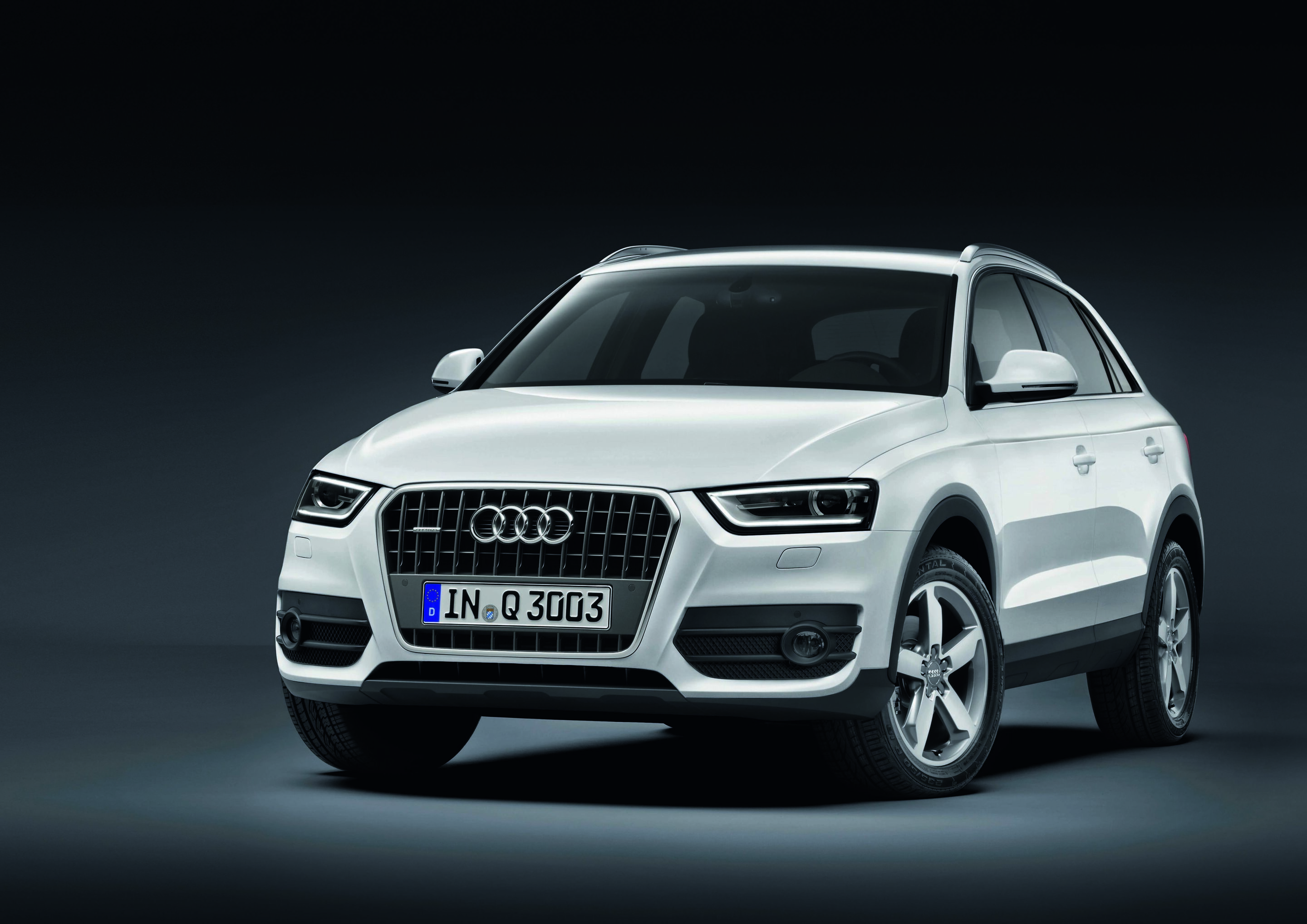 Audi Q3 quattro - Farbe: Gletscherweiß