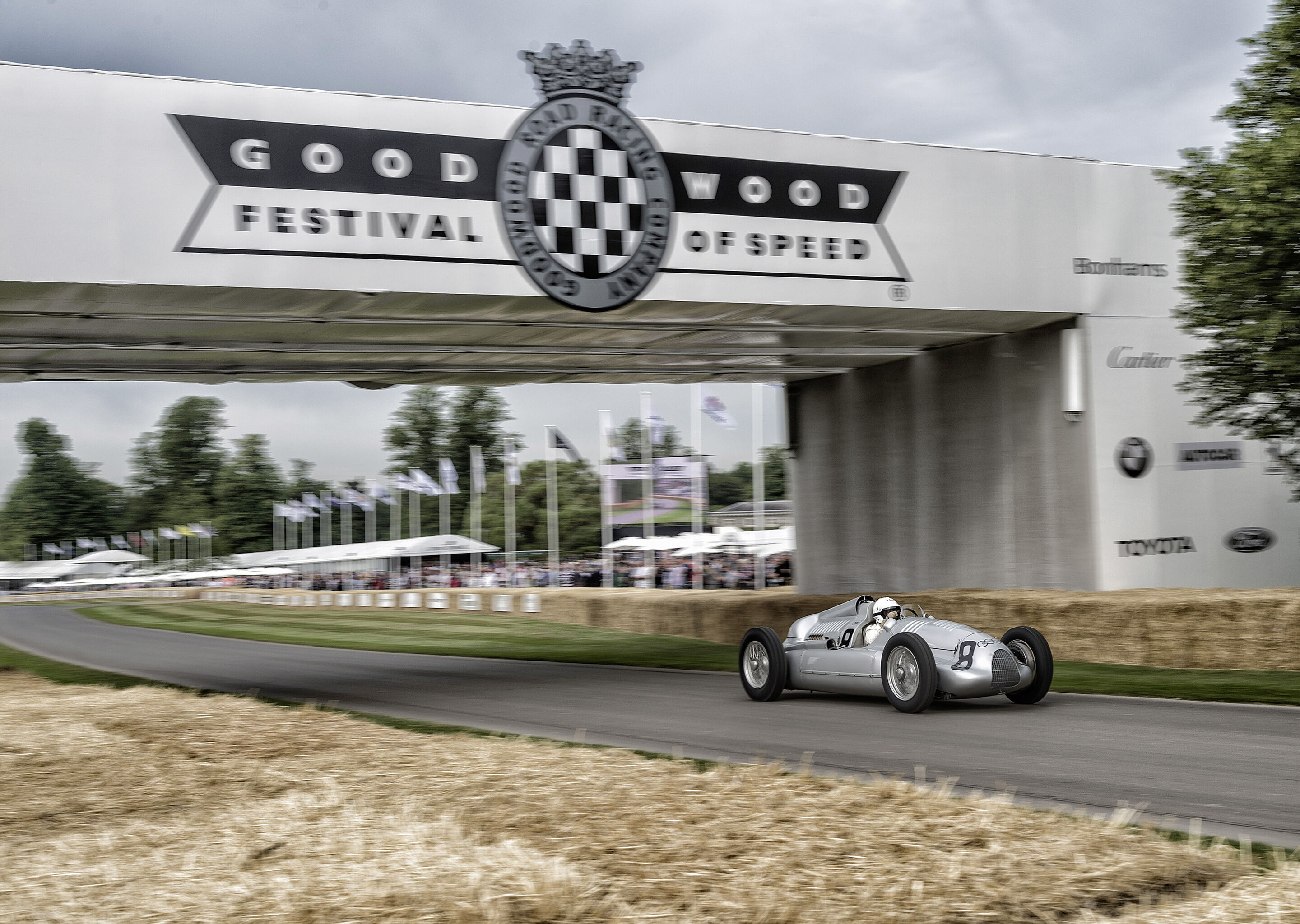 Audi Tradition at Goodwood - The Auto Union Silver Arrows from the 1930s are always among the highlights at the Goodwood Festival of Speed. In action in 2015: the 1939 Type D twin supercharger model.