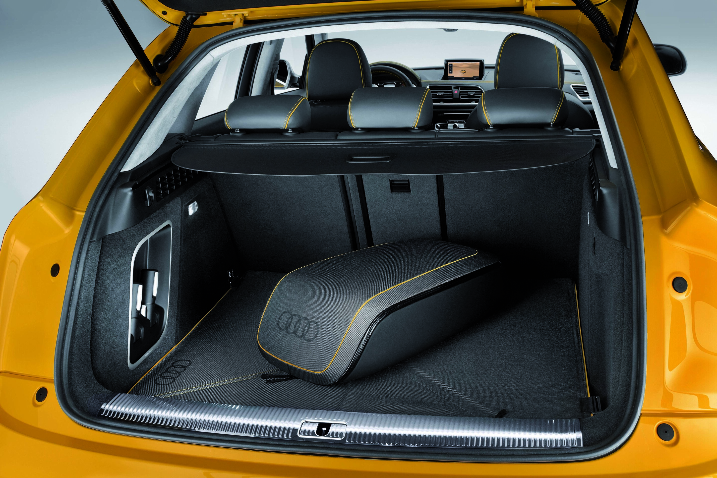 Audi Q3 jinlong yufeng (2012) - Gepäckraum