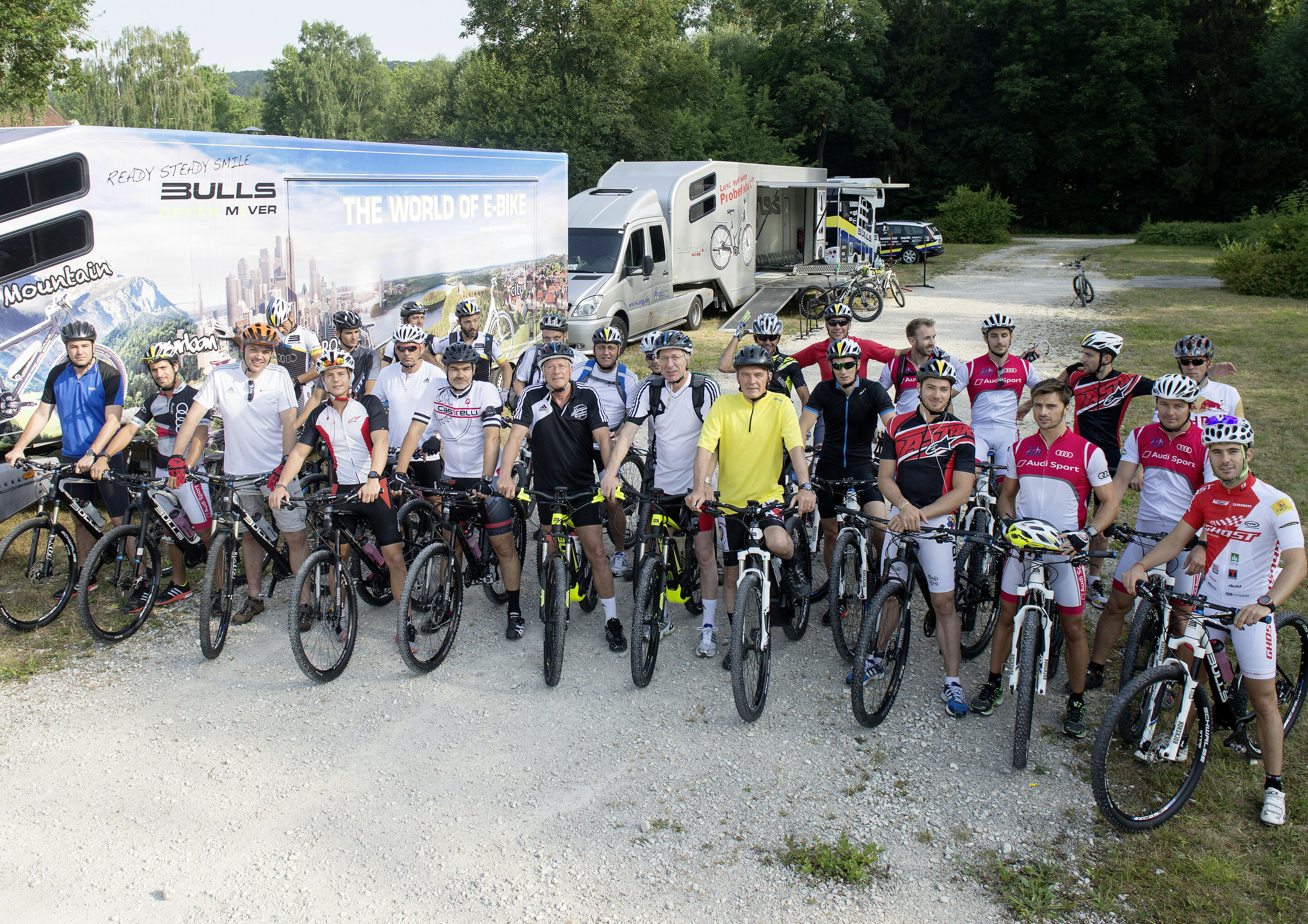 Cycle tour - Audi drivers team-up for cycle tour