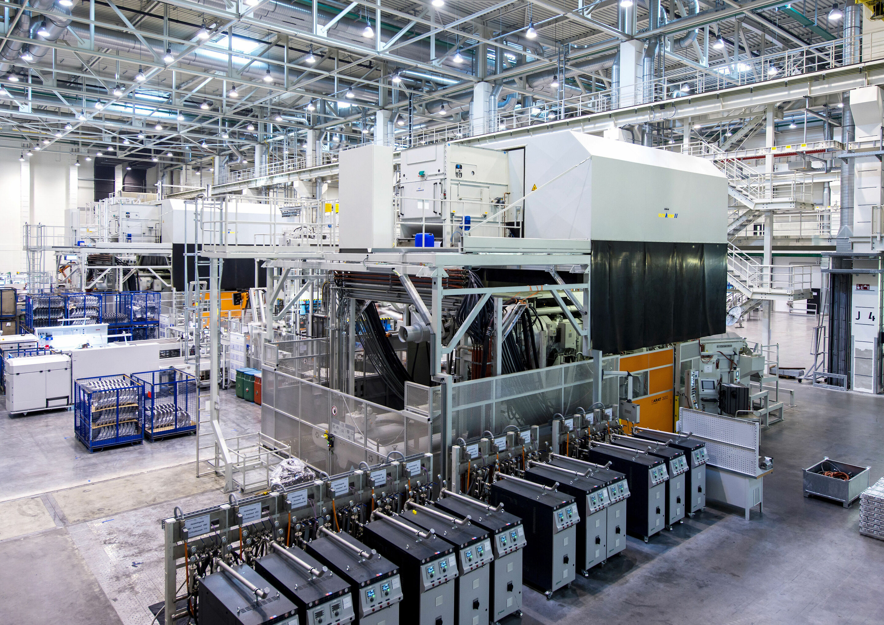 Audi production in Münchsmünster is picking up speed - Audi production in Münchsmünster:
On the ultramodern machinery of the aluminum die-casting foundry, production is being ramped up rapidly. More than 30,000 structural components have already been...
