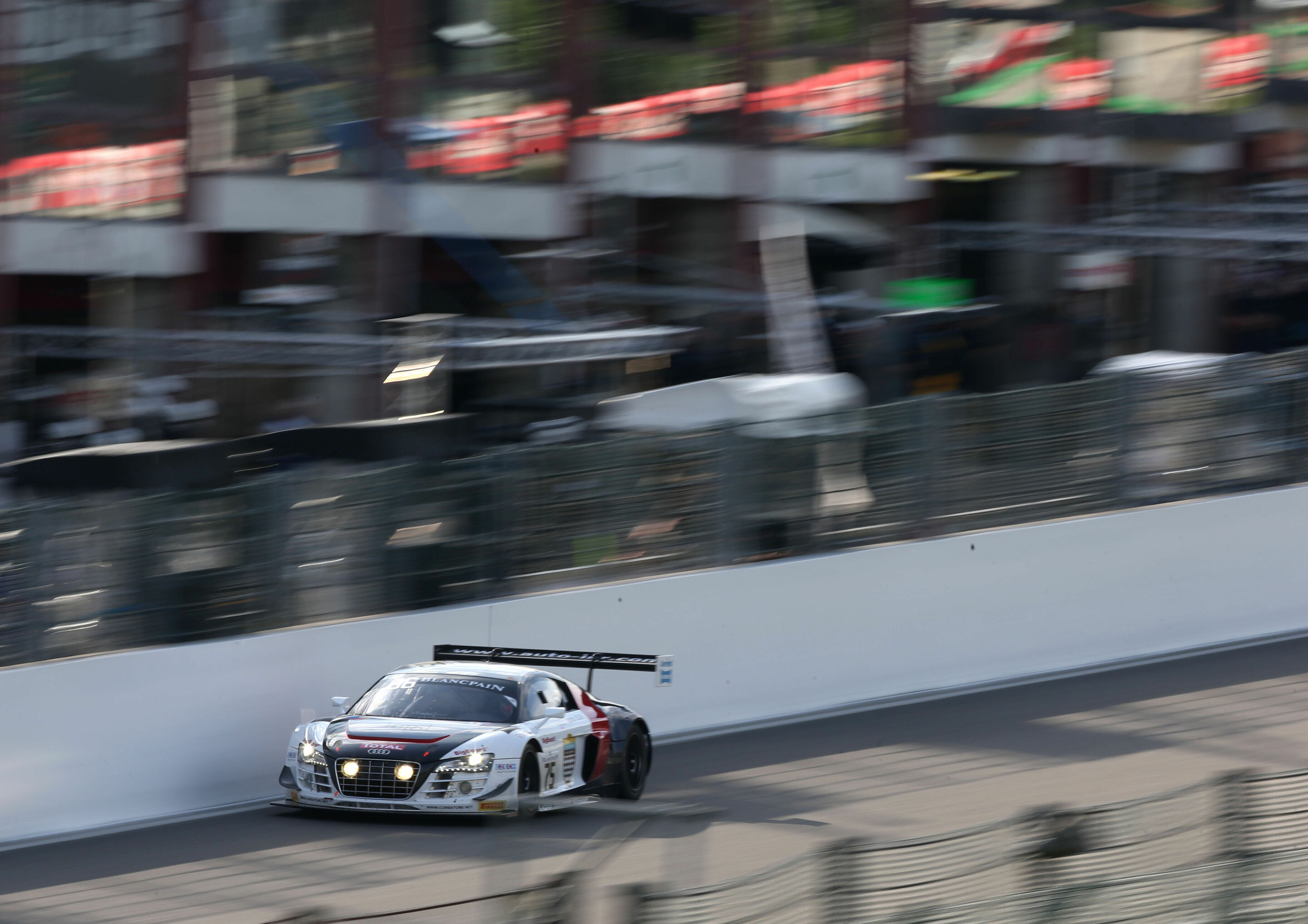 24h Spa 2015 - Audi R8 LMS ultra #75 (ISR), Marco Bonanomi/Filip Salaquarda/Frédéric Vervisch