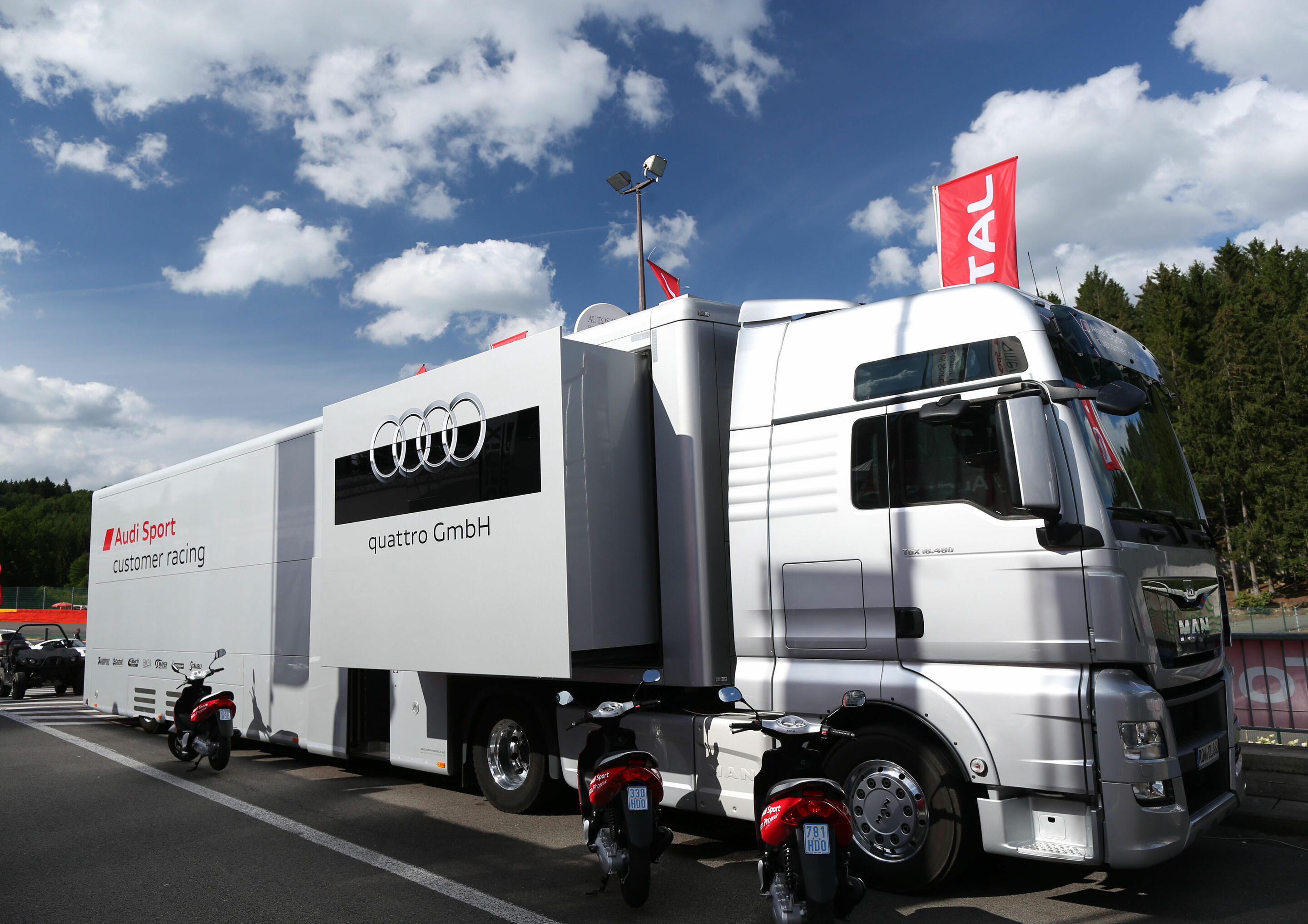 24h Spa 2015 - Audi Sport customer racing