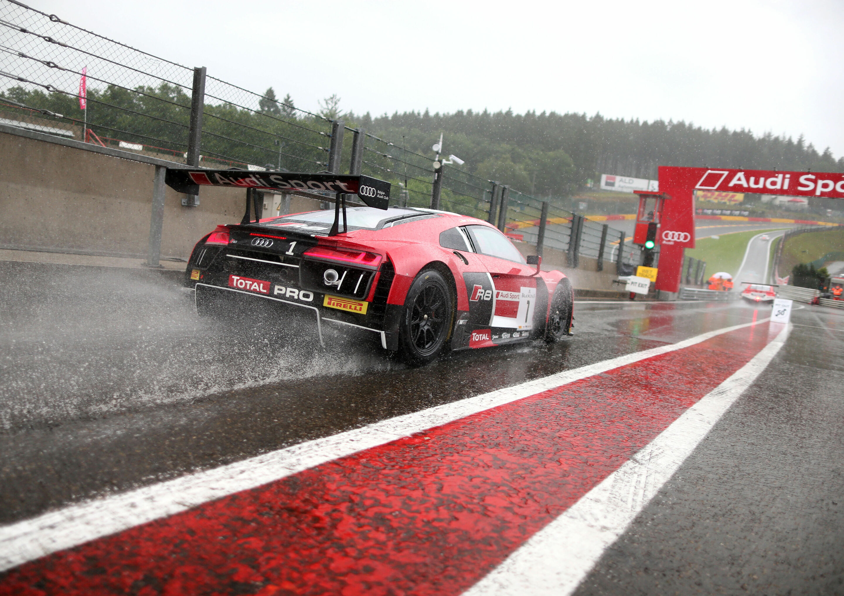 24h Spa 2015 - Audi R8 LMS #1 (Audi Sport Team WRT), René Rast/Laurens Vanthoor/Markus Winkelhock