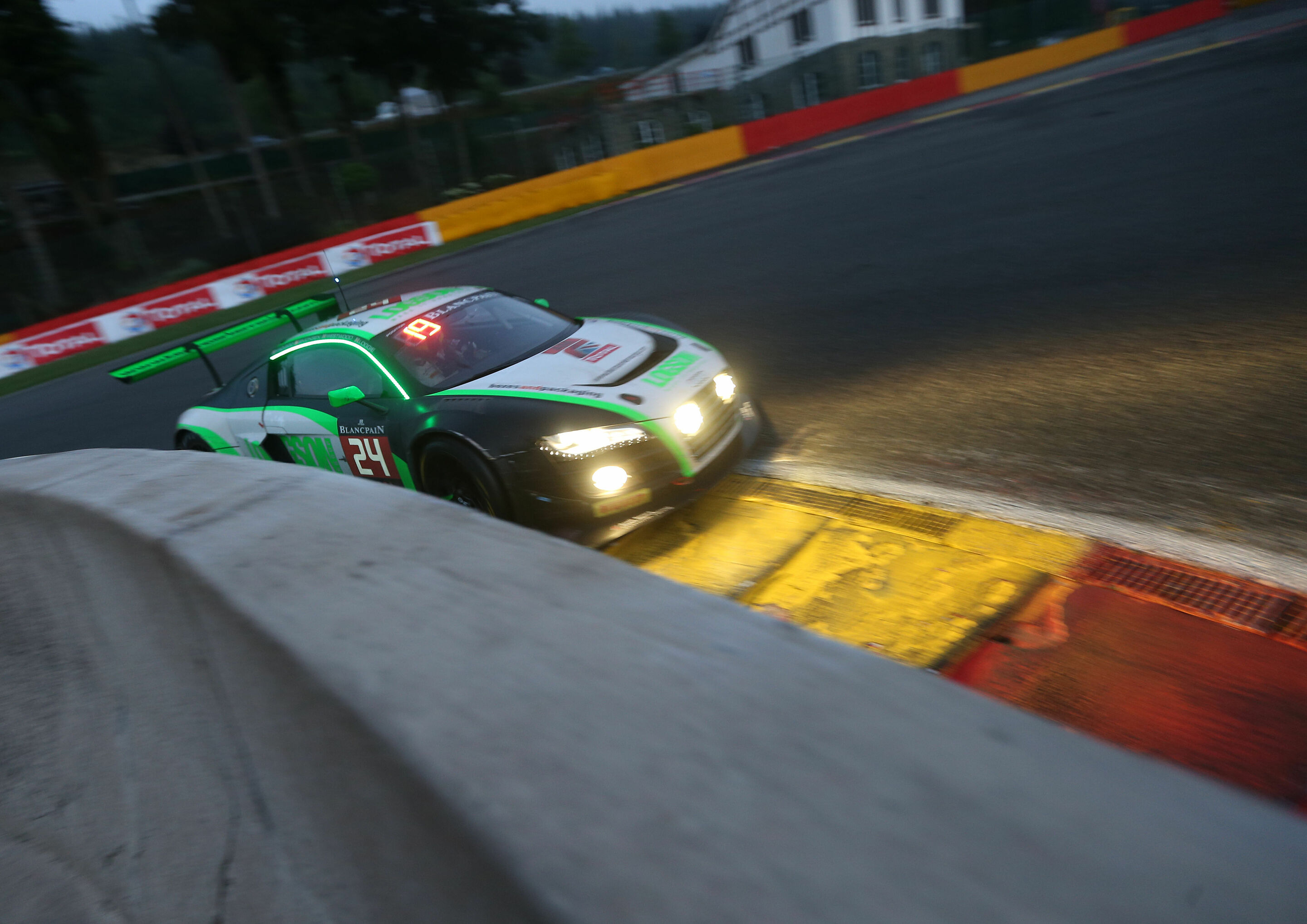 24h Spa 2015 - Audi R8 LMS ultra #24 (Team Parker Racing), Ian Loggie/Callum Macleod/Benny Simonsen/Julian Westwood