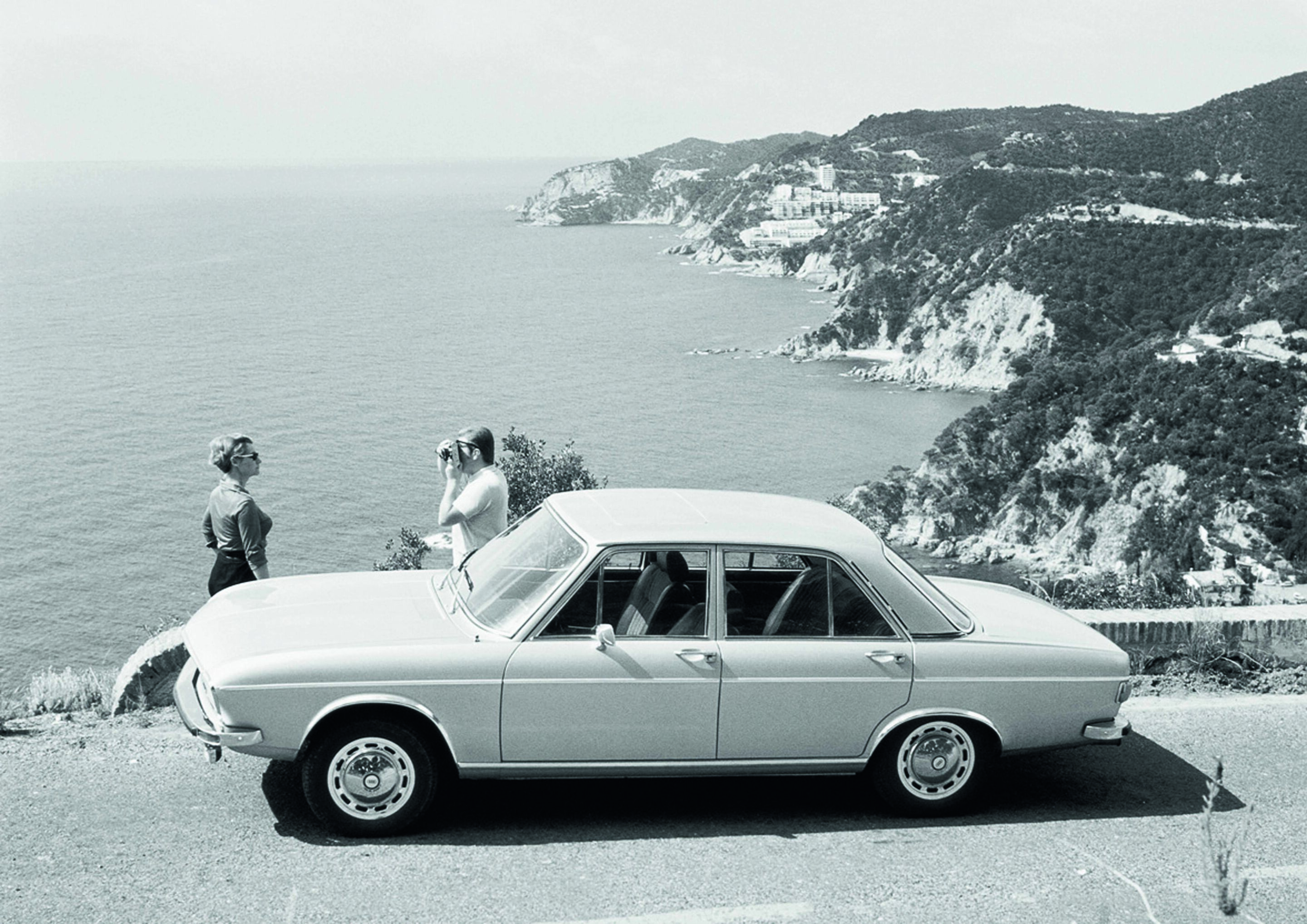 Anniversary magazine History - Audi 100 Limousine, 1968