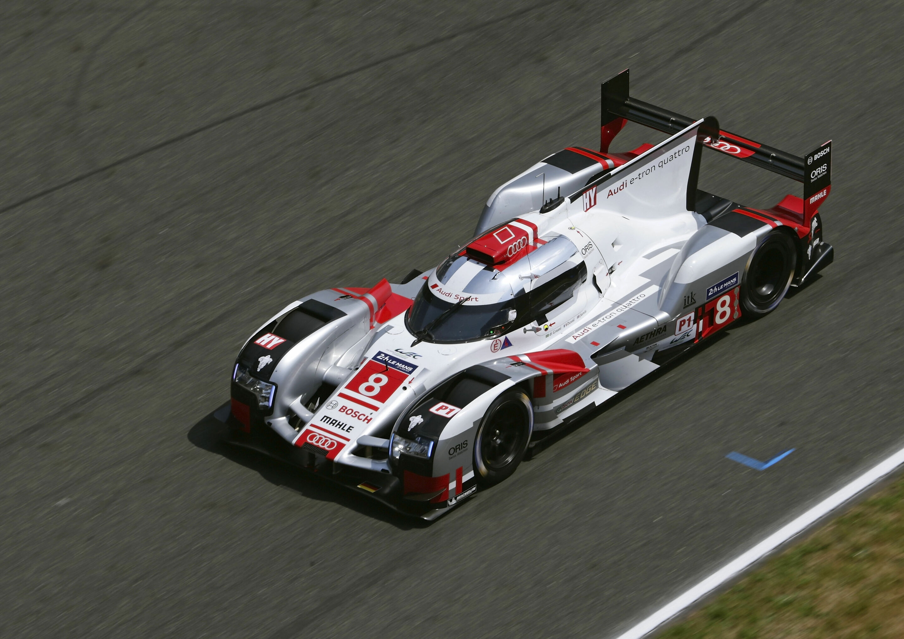 24 Stunden Le Mans 2015 - Audi R18 e-tron quattro #8 (Audi Sport Team Joest), Lucas di Grassi, Loïc Duval, Oliver Jarvis