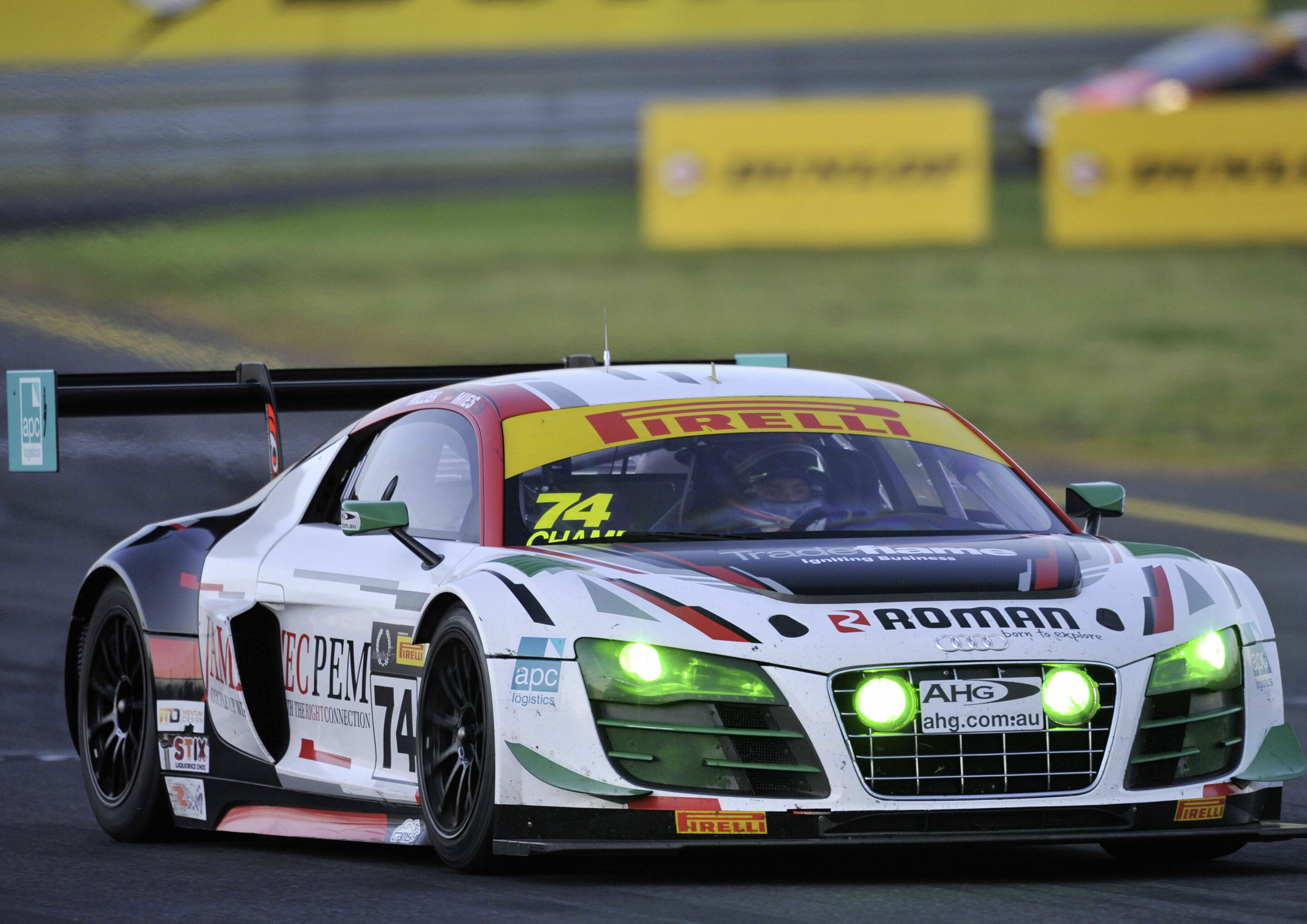 GT Australien 2015 - Audi R8 LMS ultra #74 (Jamec PEM Racing), Christopher Mies/Ryan Millier